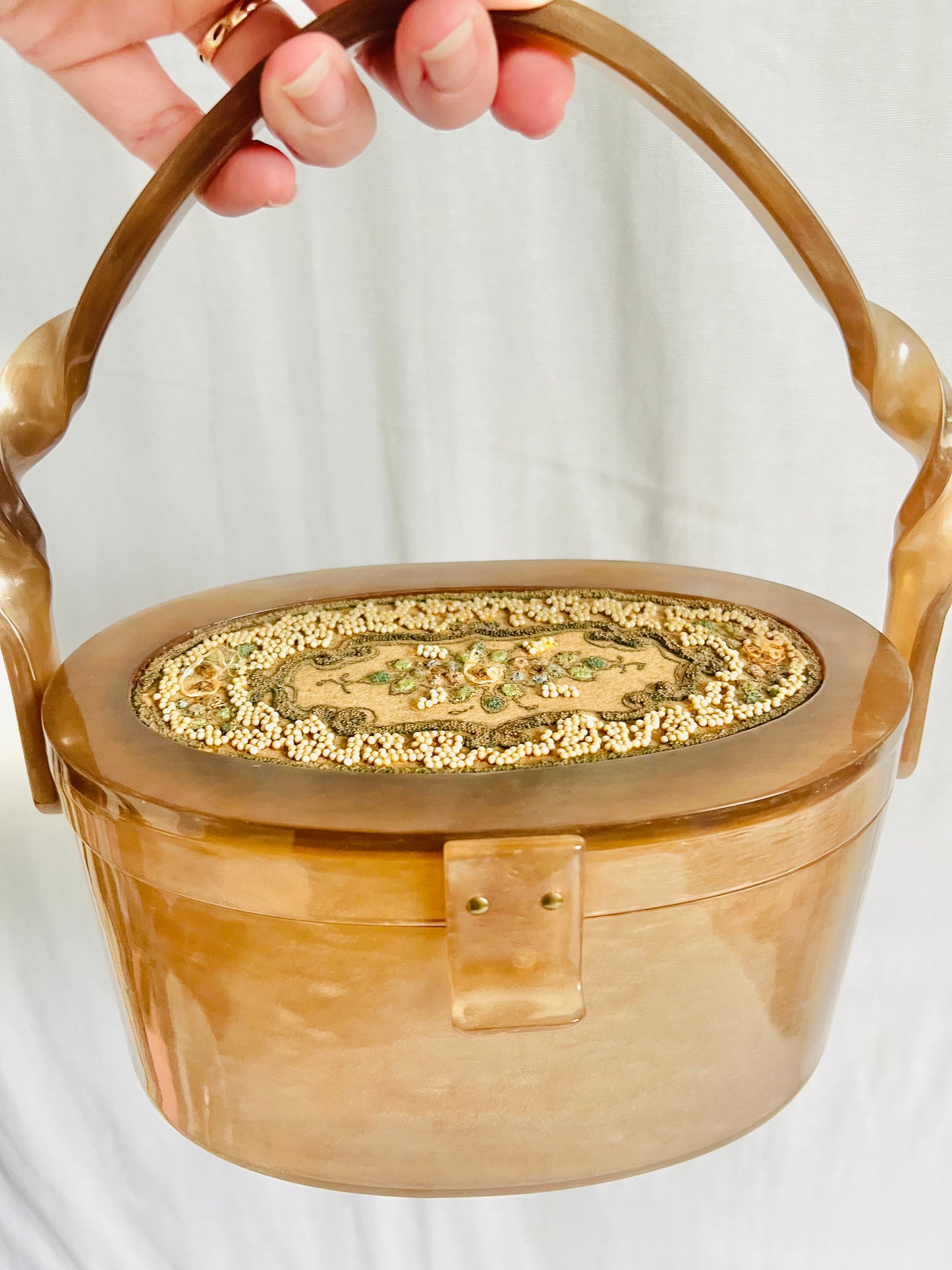 Vintage 1950s Willard’s Champagne Lucite Ornate Box Purse