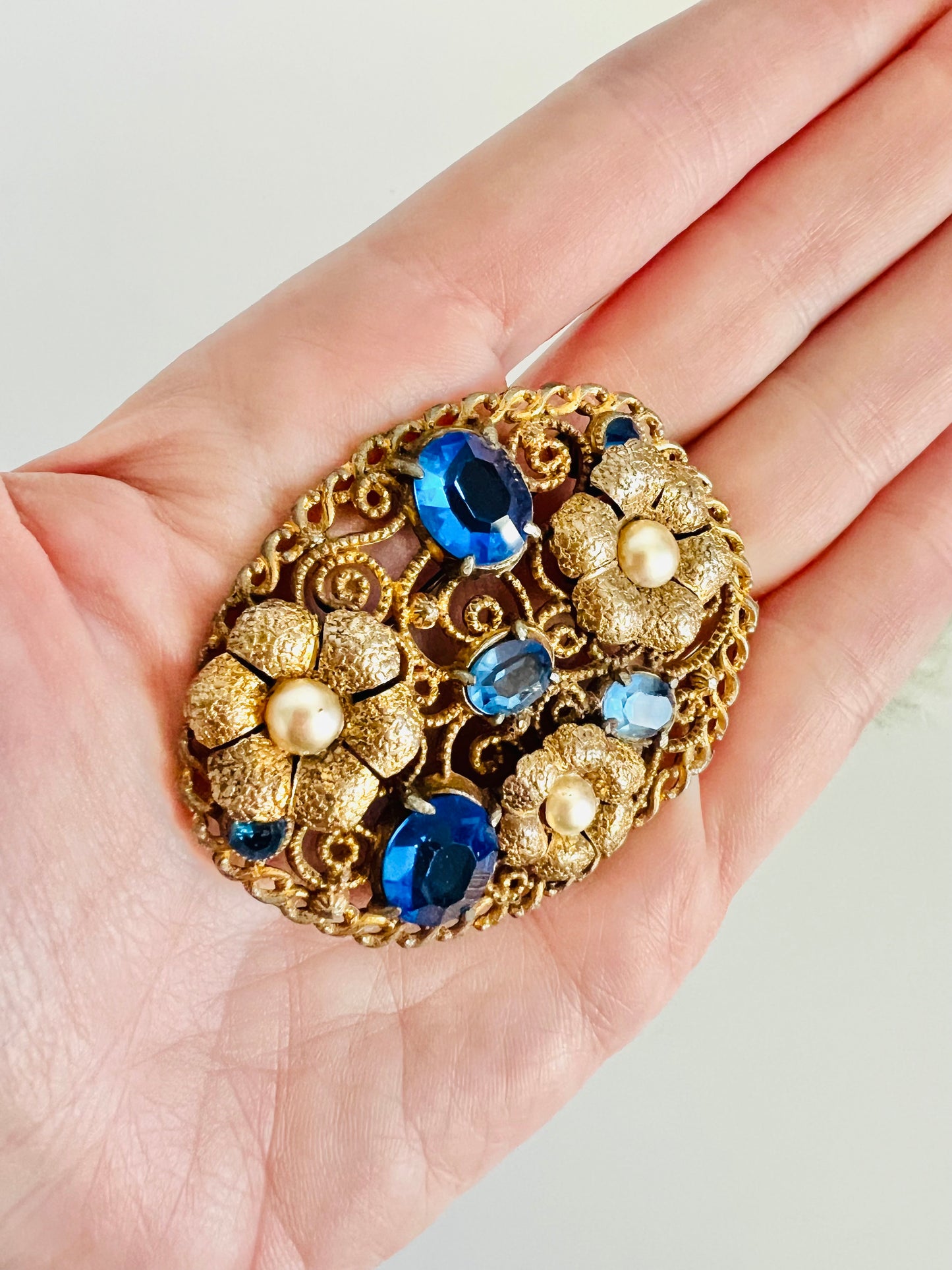 Vintage 1950s Blue Glass Flower Garden Brooch Pin