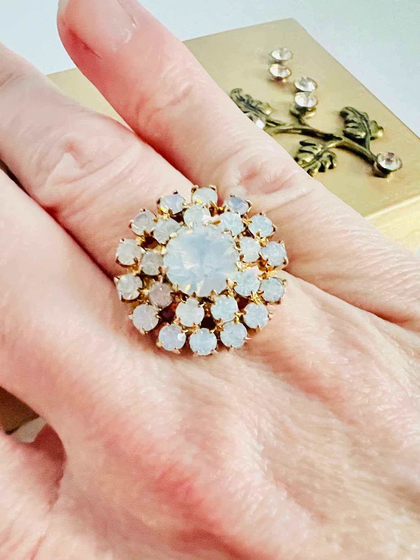 Vintage Opalescent Flower Rhinestone Cocktail Ring