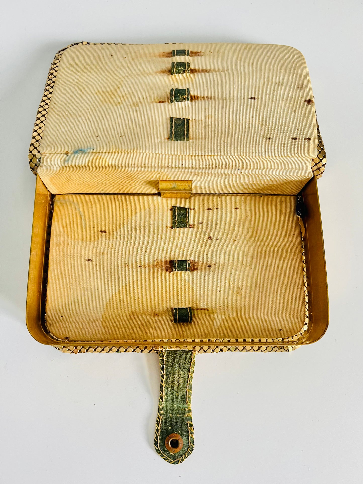 MidCentury Gold Mesh Snap Closure Grooming Kit