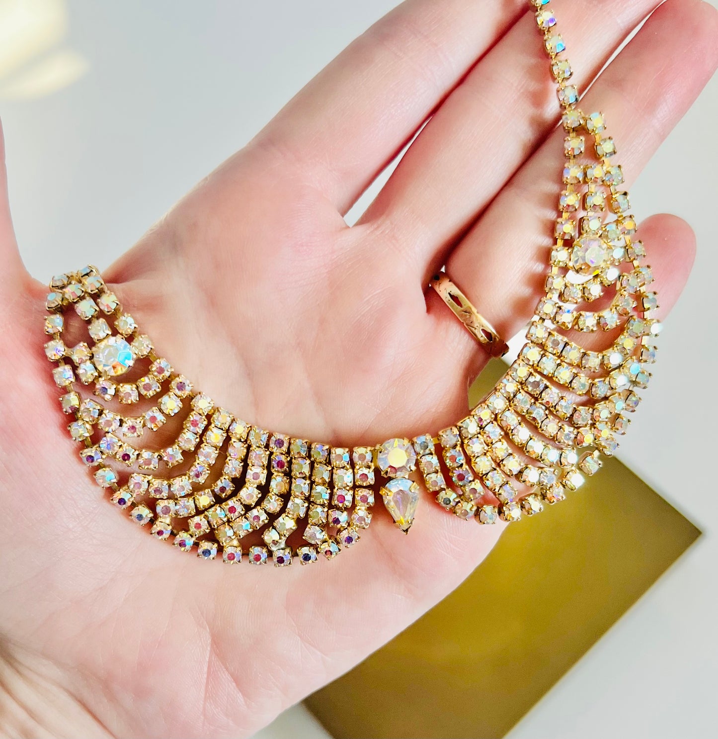 Vintage 1960s AB Rhinestone Peter Pan Collar Necklace