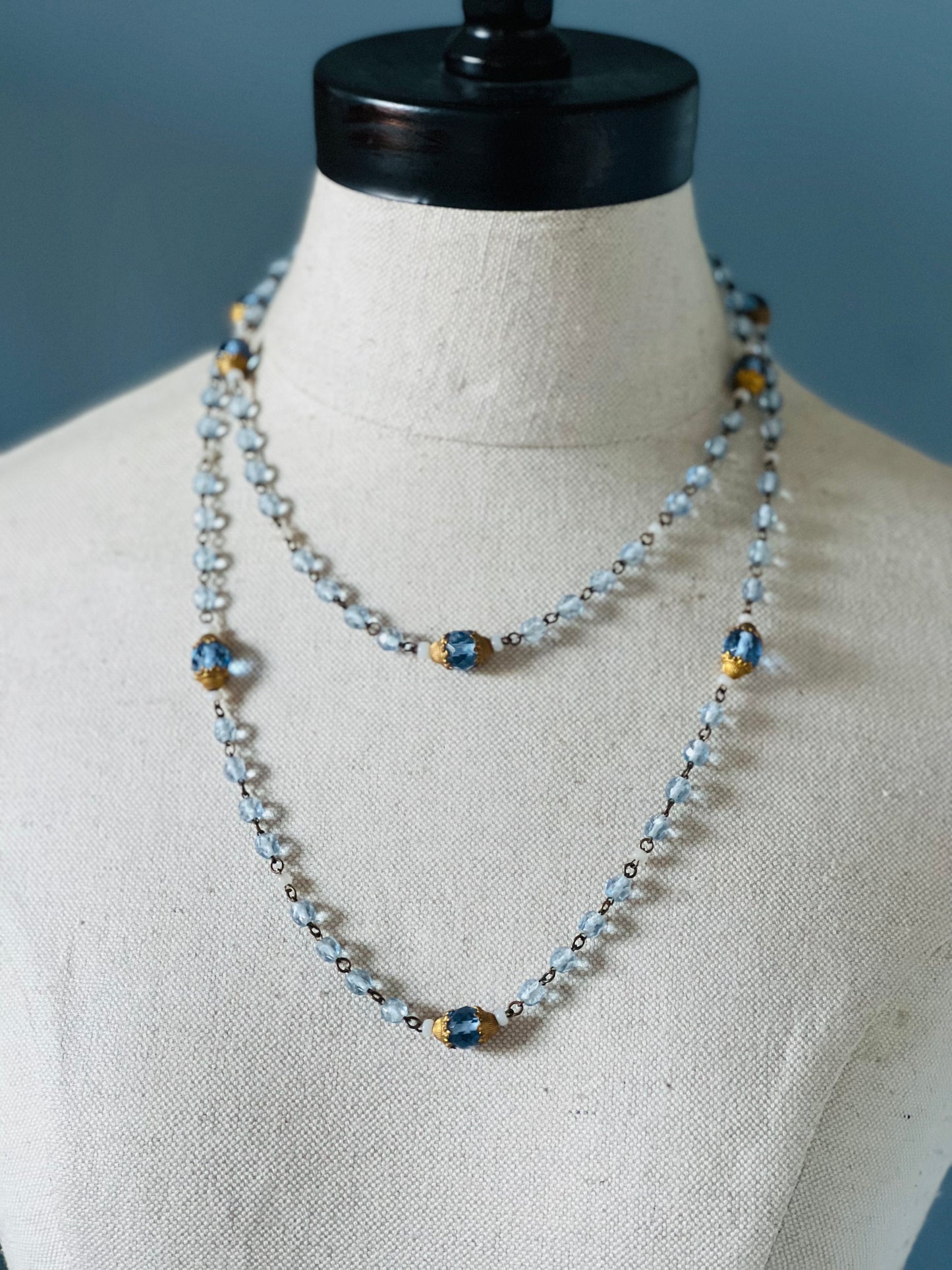 Art Deco 1930s Faceted Blue Glass Flapper Style Necklace