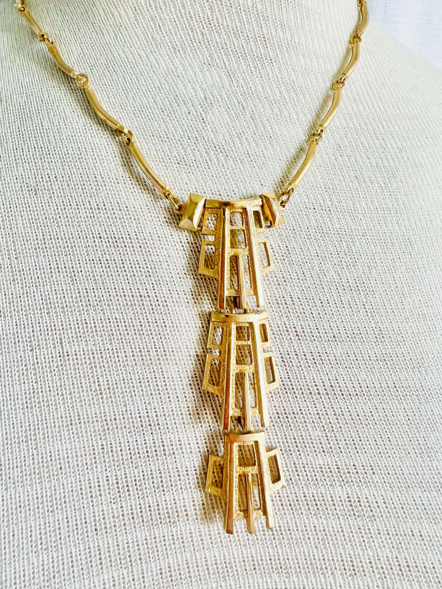 Vintage 1960s Brushed Gold Geometric Style Pendant Necklace
