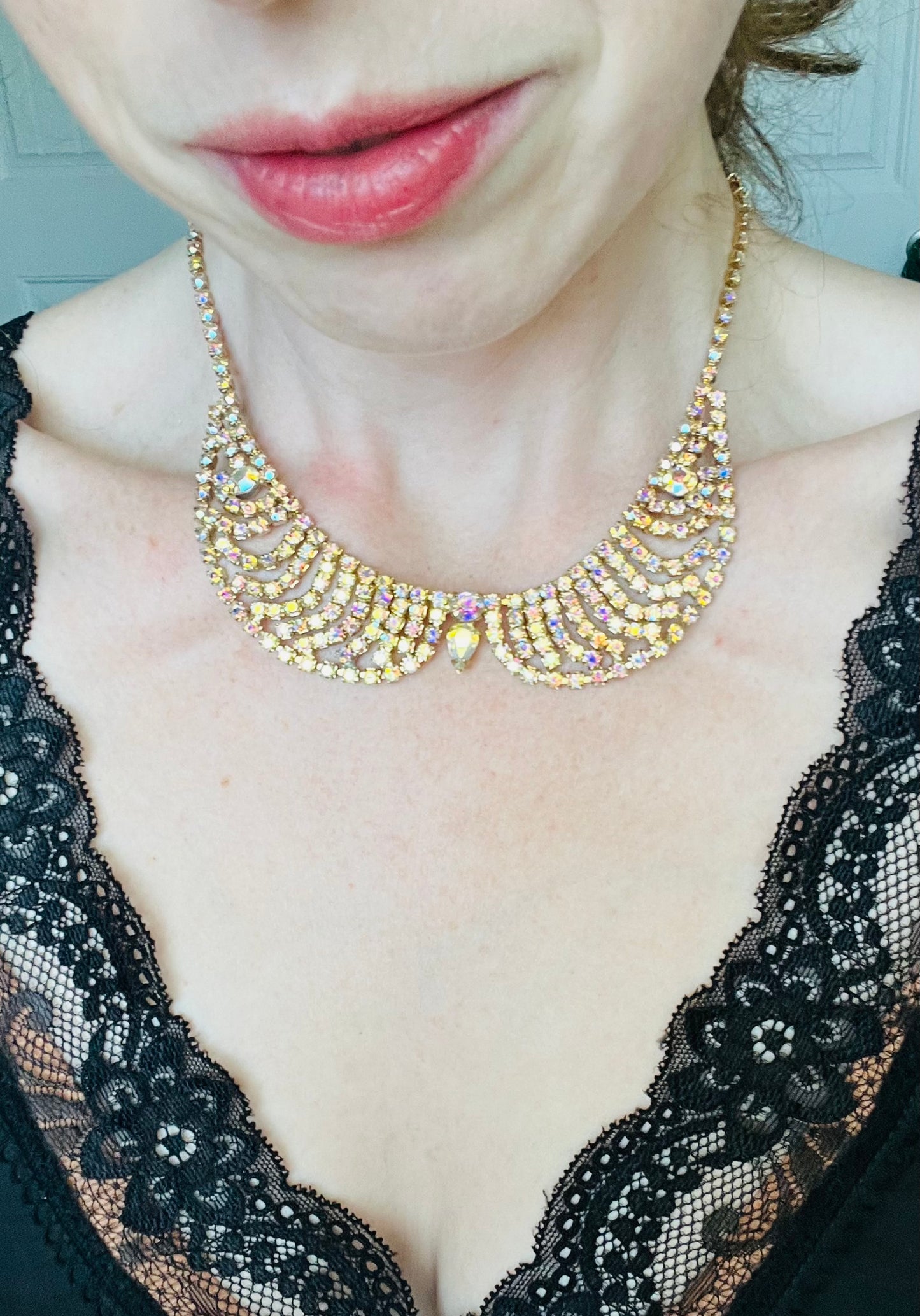 Vintage 1960s AB Rhinestone Peter Pan Collar Necklace