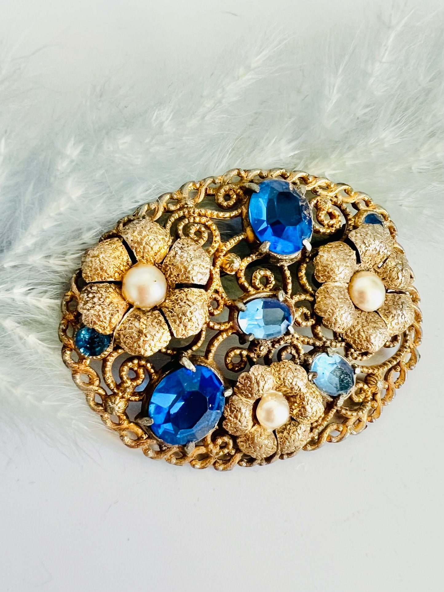 Vintage 1950s Blue Glass Flower Garden Brooch Pin