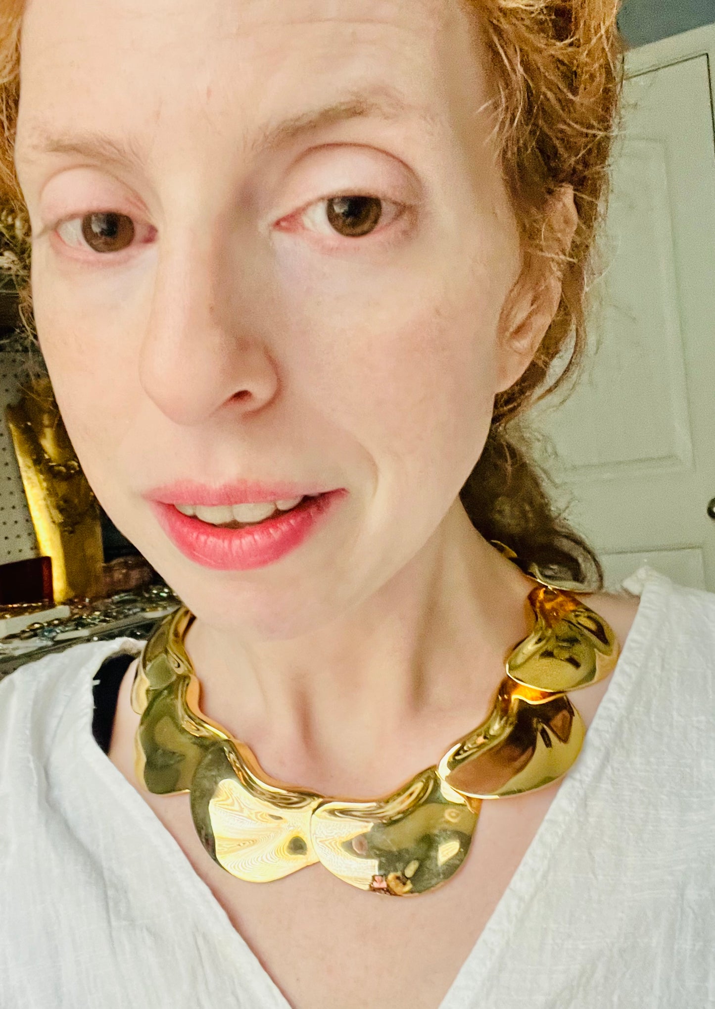 Vintage Gold Tone Chunky Scalloped Collar Necklace