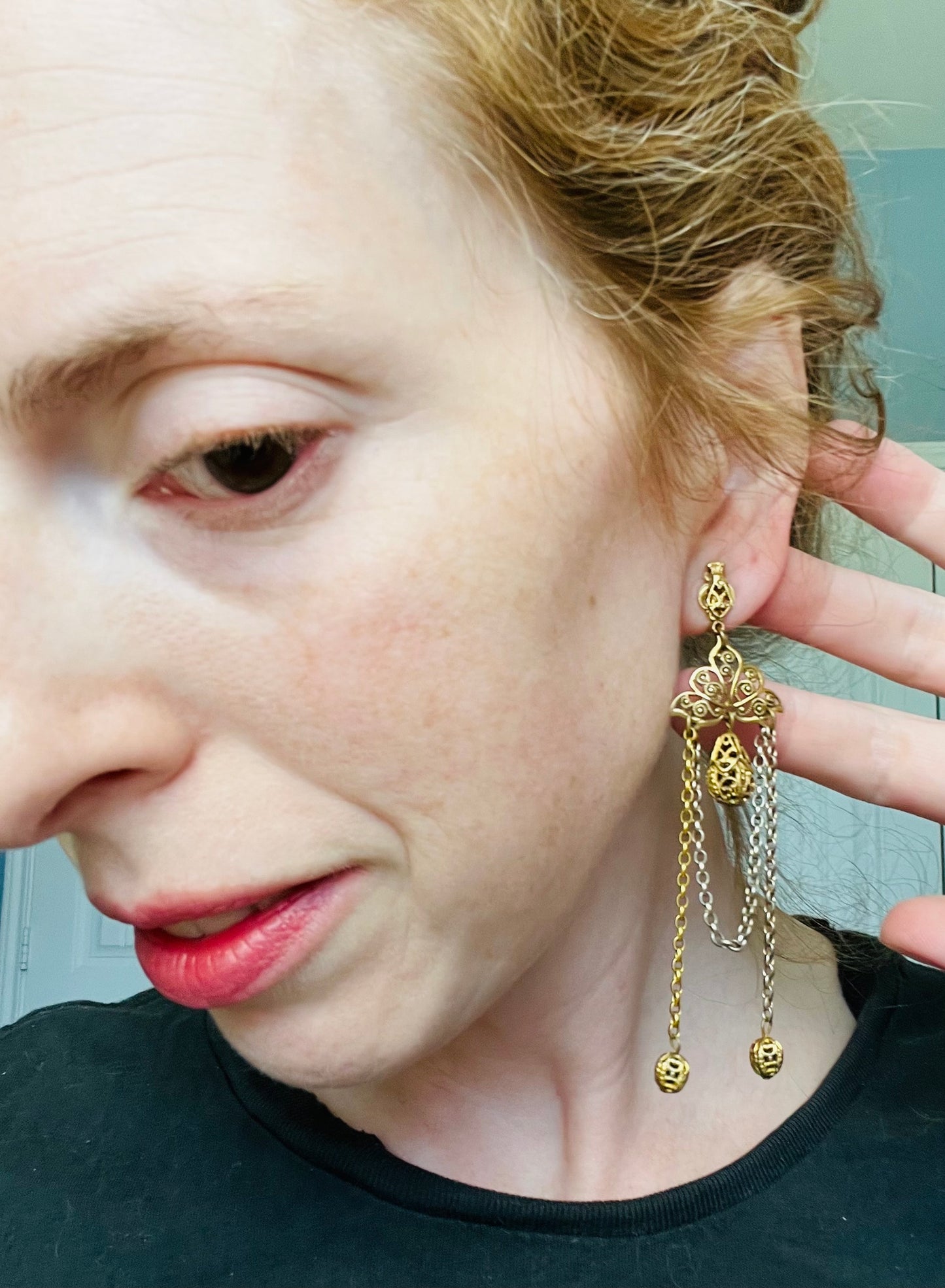 Vintage 1940s Filigree Chandelier Drop Clip Earrings