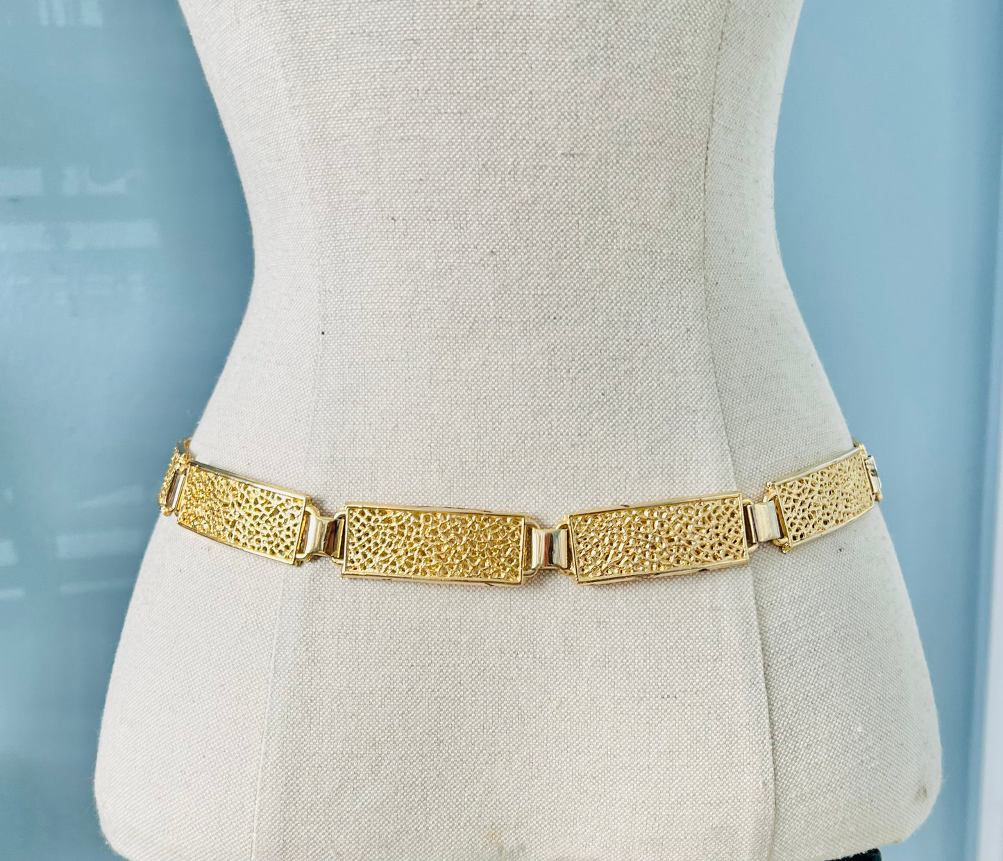 Vintage Golden Filigree Panel Articulated Belt