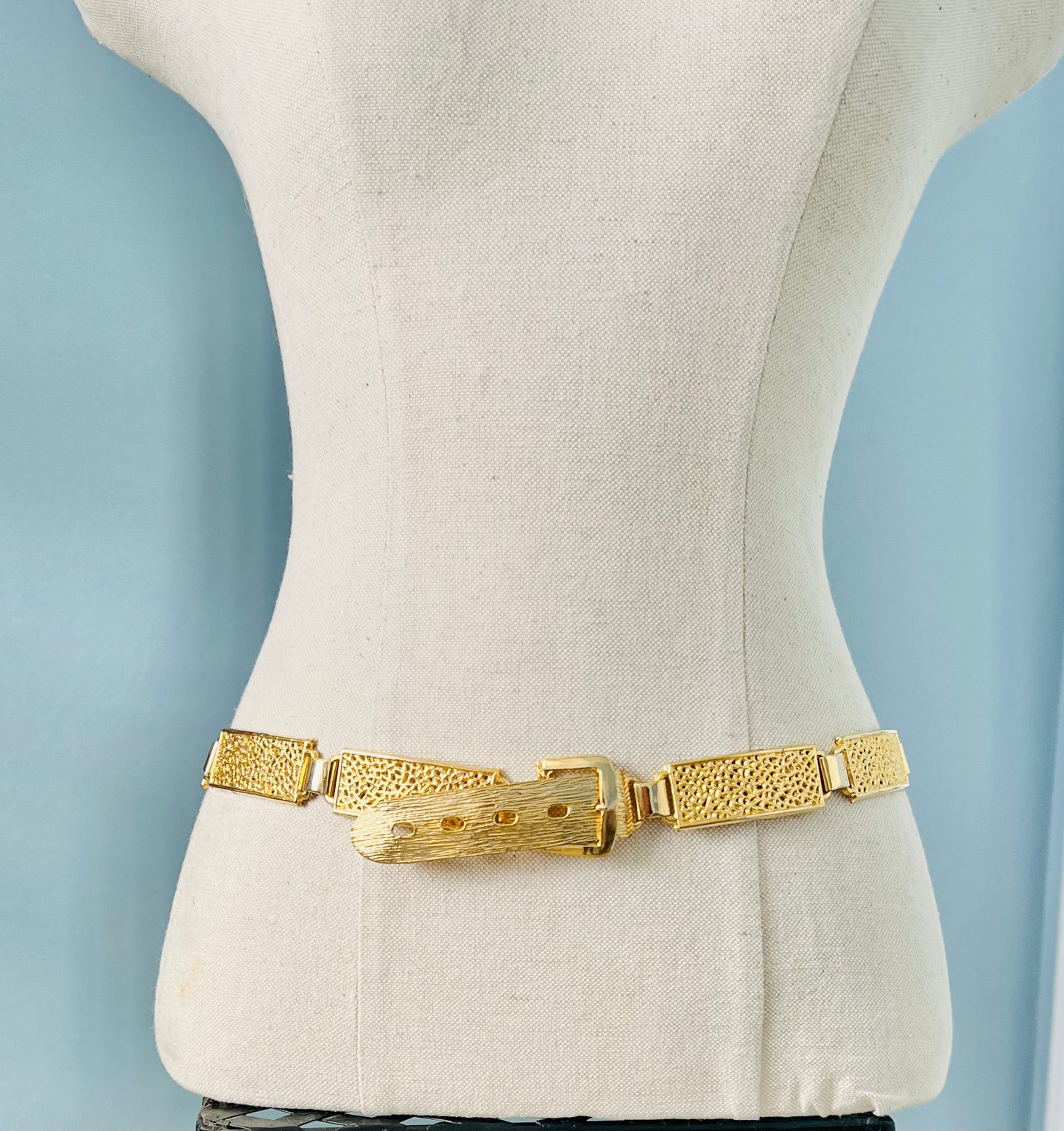 Vintage Golden Filigree Panel Articulated Belt