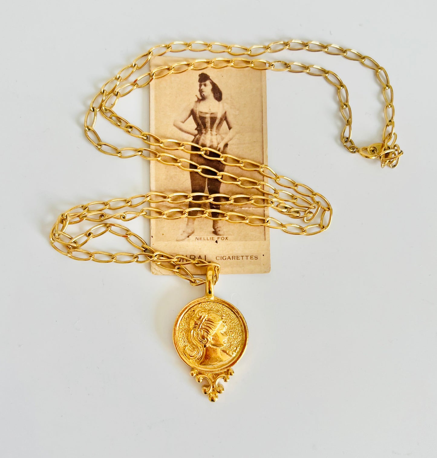 Vintage Avon Two Sided Gold Cameo Style Pendant Necklace