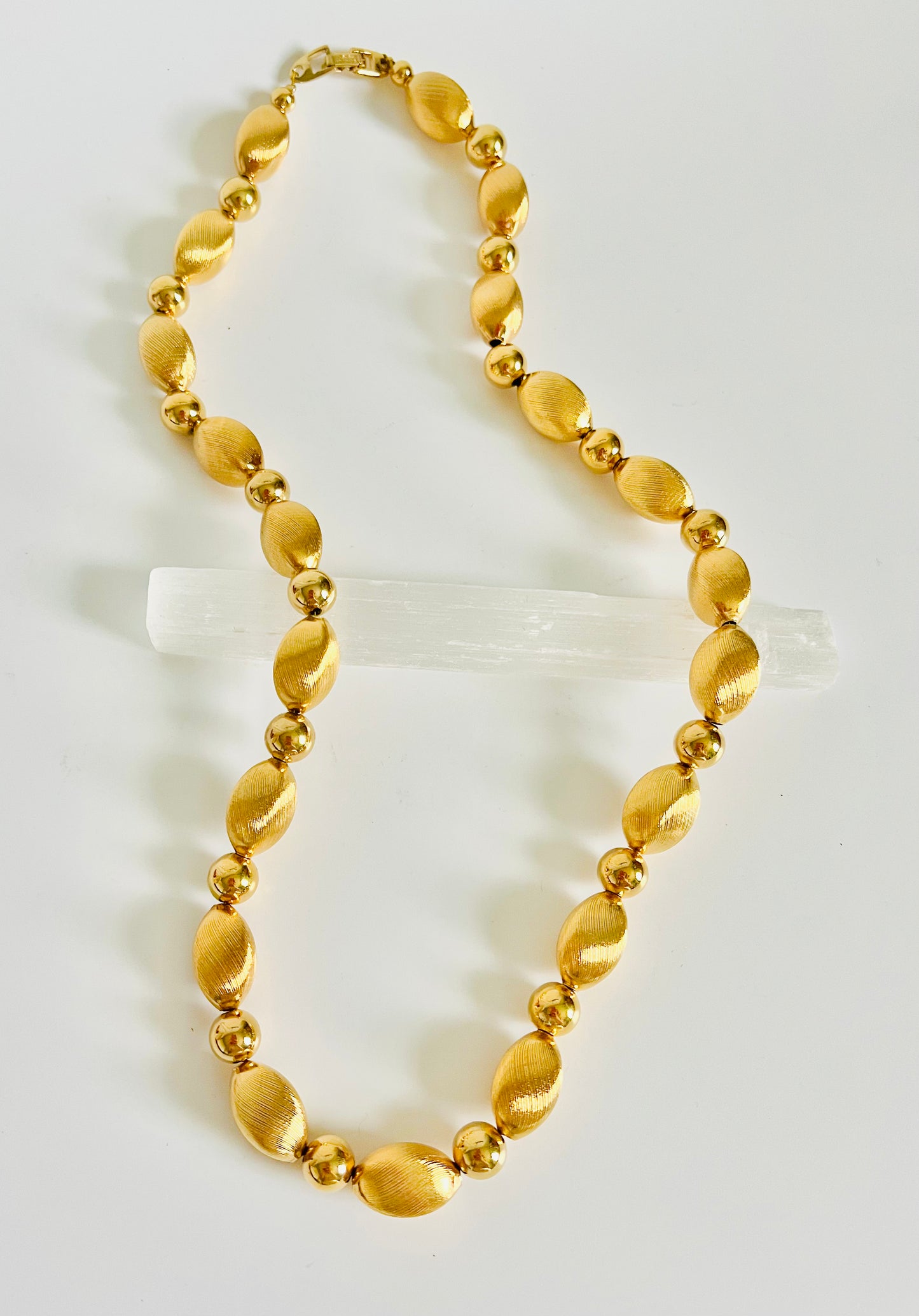 Vintage 1960s Brushed Gold Oval Bead Necklace
