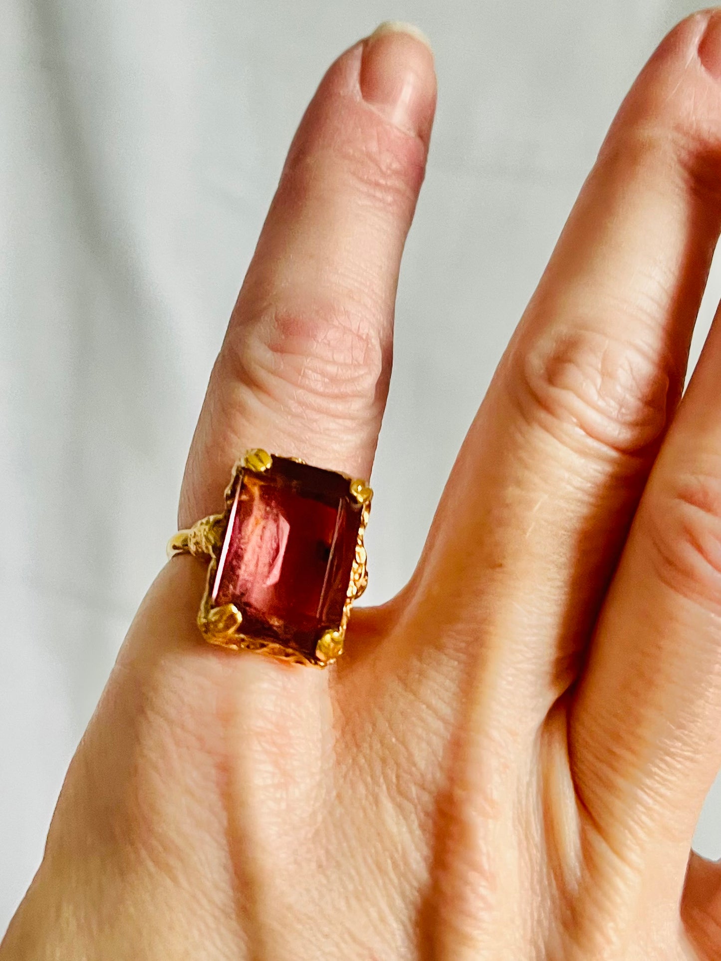 Vintage Lavender Faceted Glass Adjustable Sarah Coventry Ring