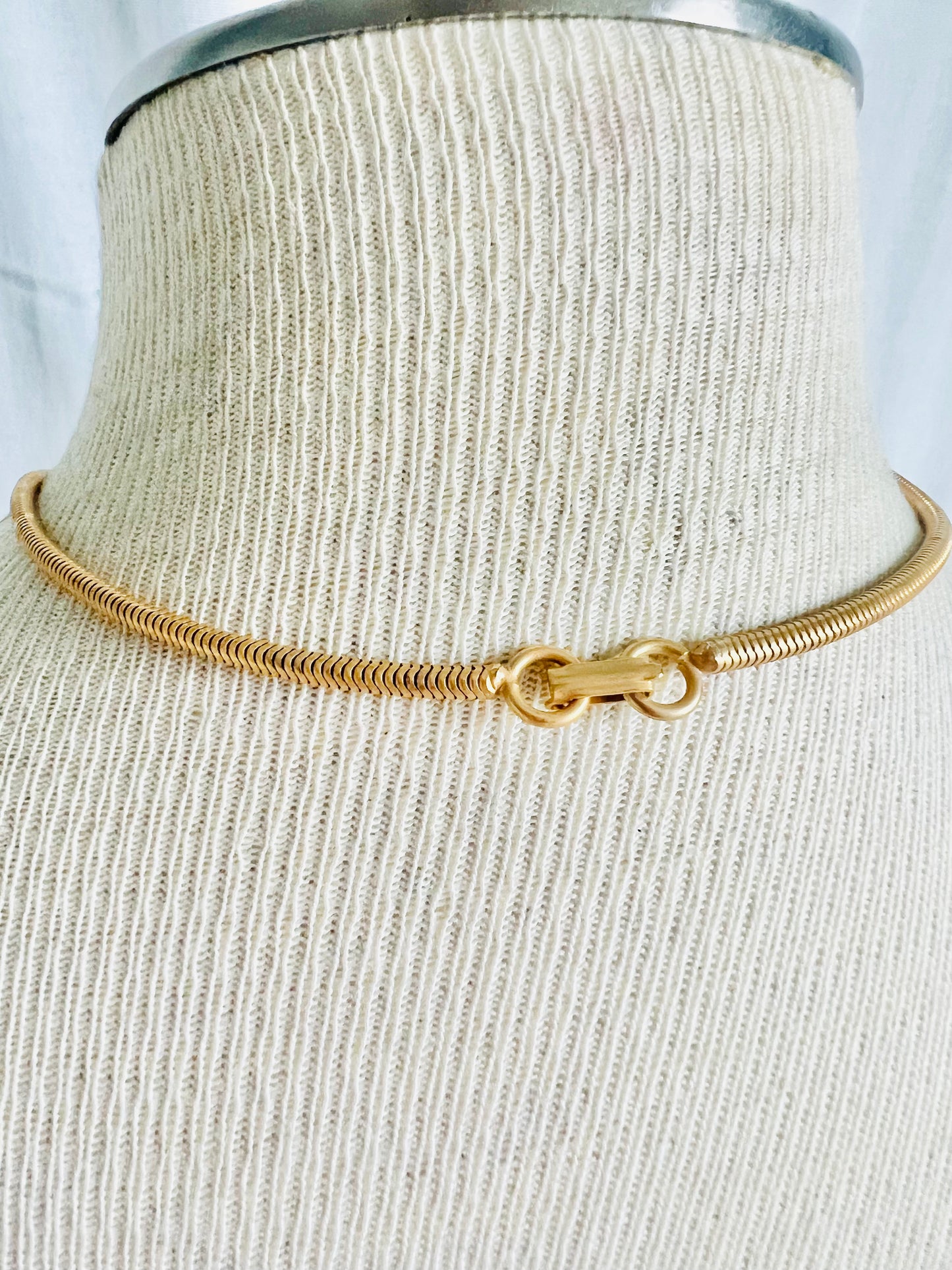 Vintage 1970s Mixed Metal Dangling Leaves Choker Necklace