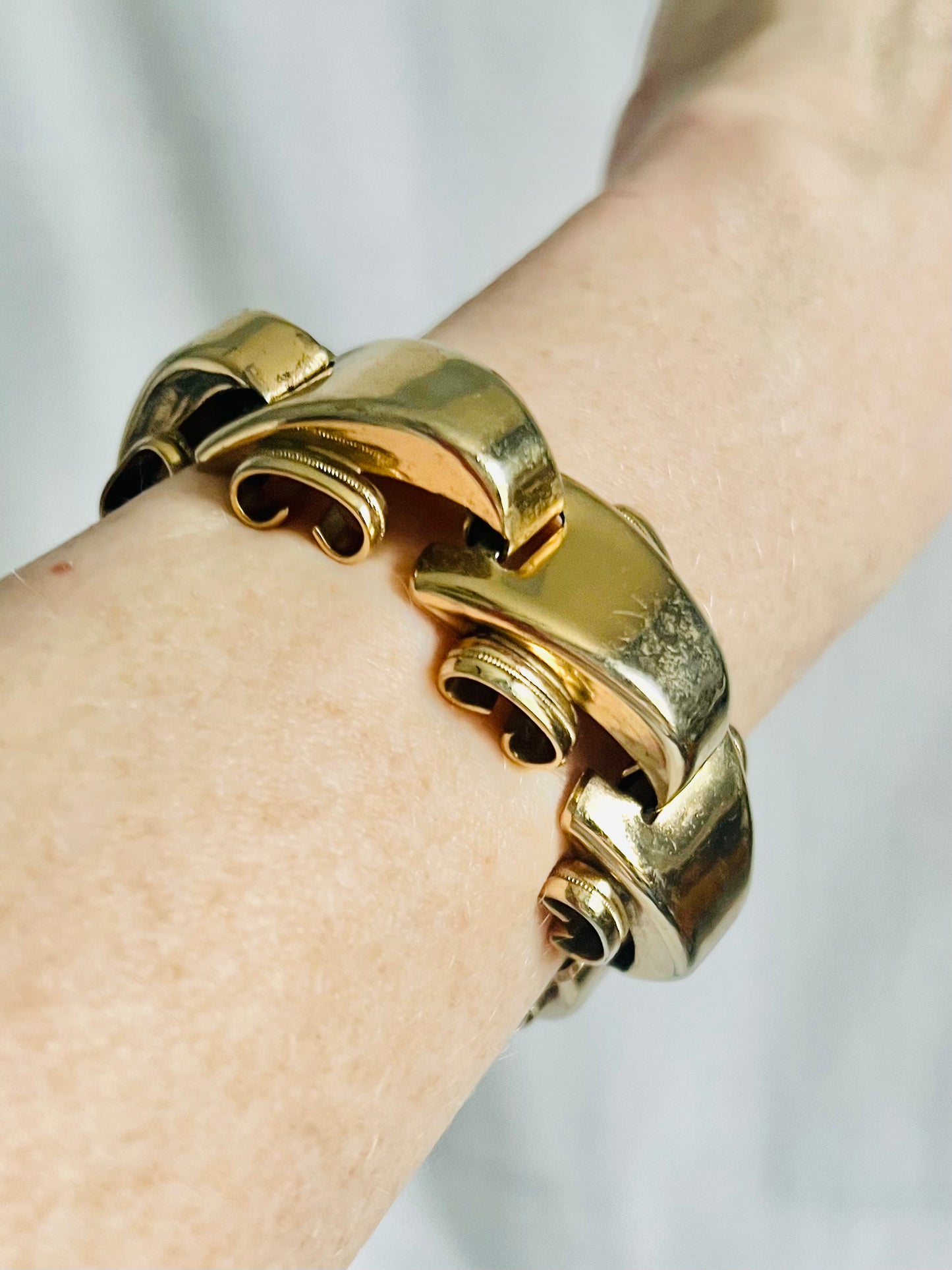Vintage Ornate Link 1960s Domed Bracelet