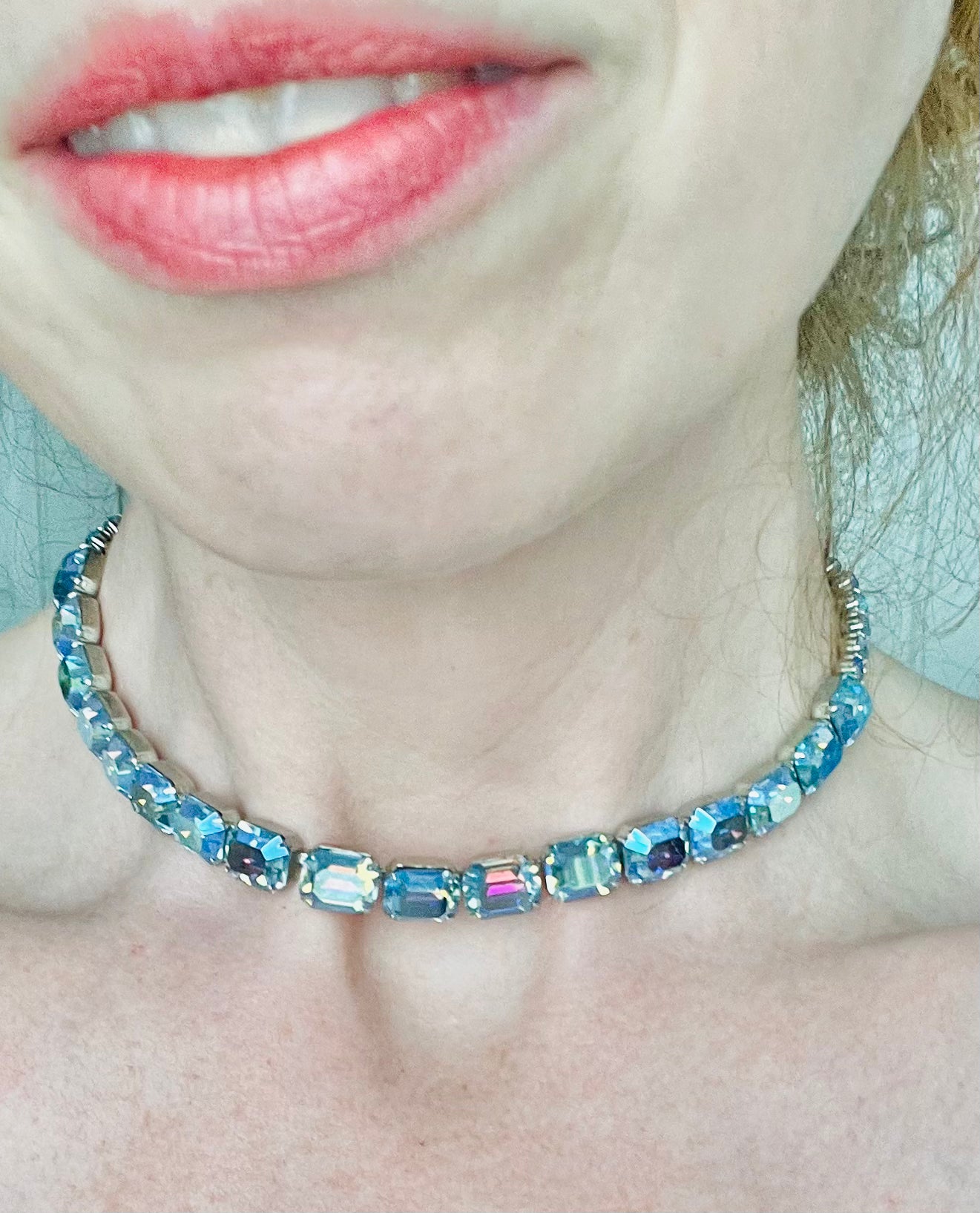 Vintage 1950s Weiss AB Peacock Blue Choker Necklace