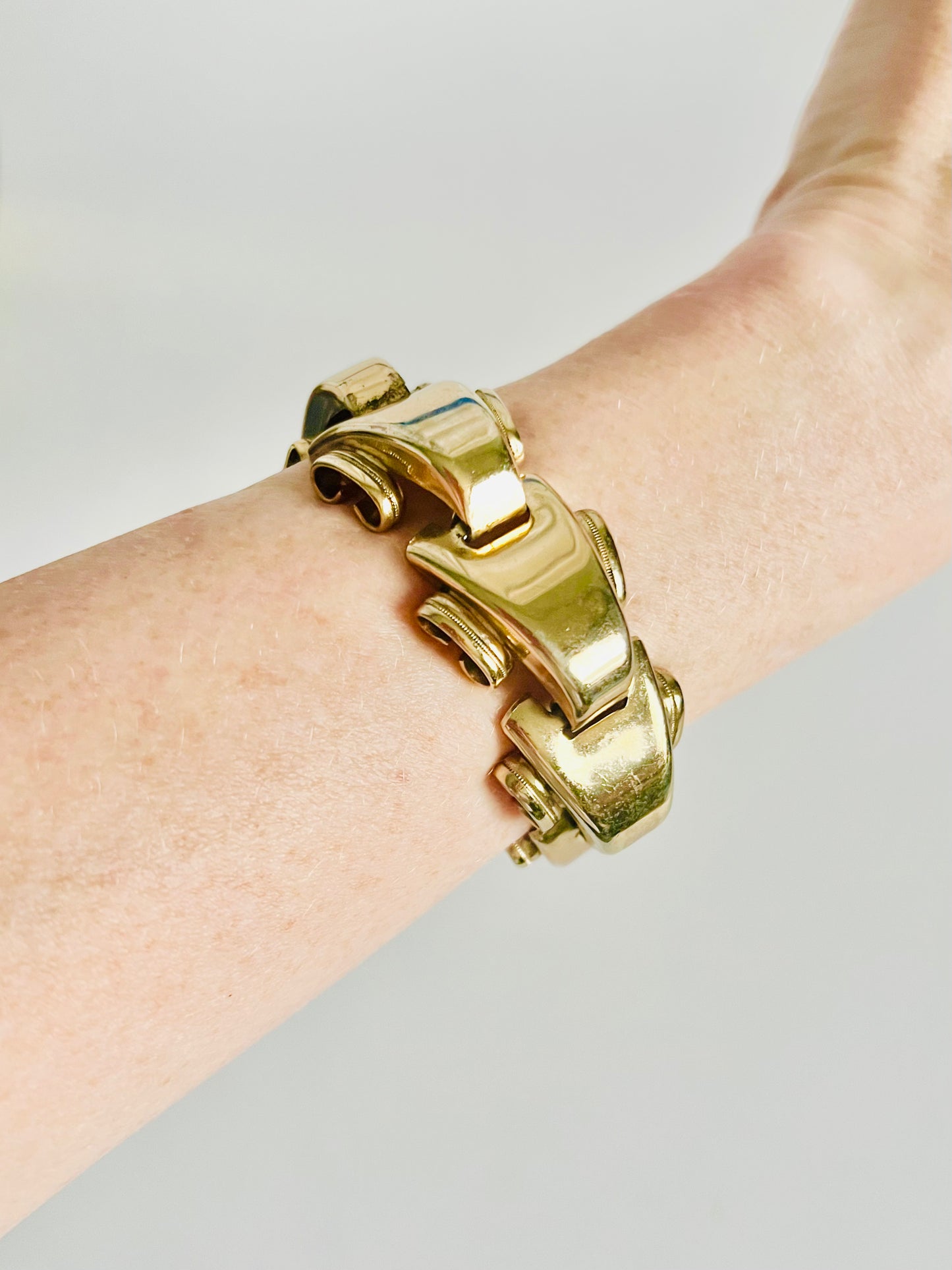Vintage Ornate Link 1960s Domed Bracelet