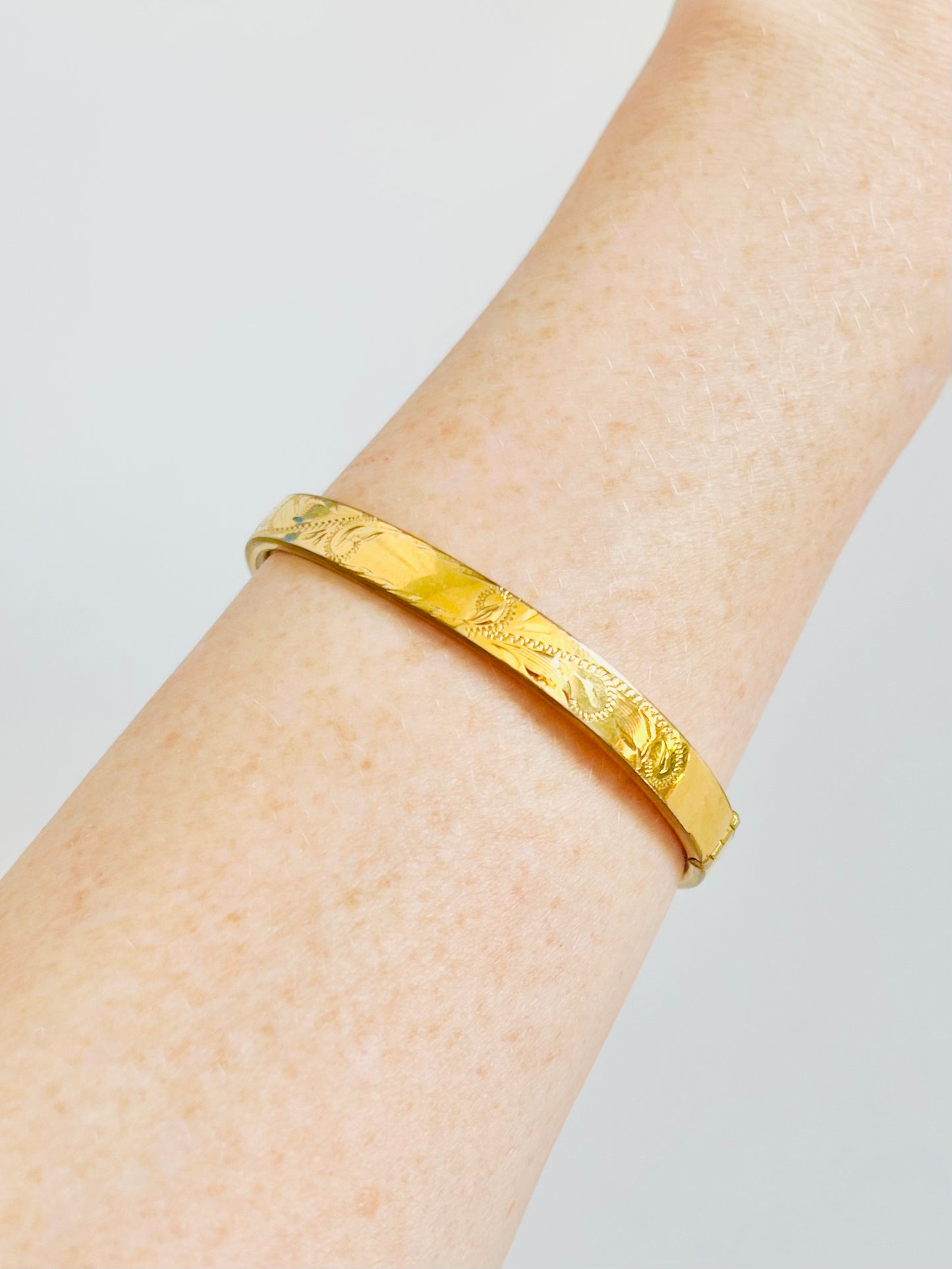 Vintage 14K G.F. Etched Gold Bangle Bracelet