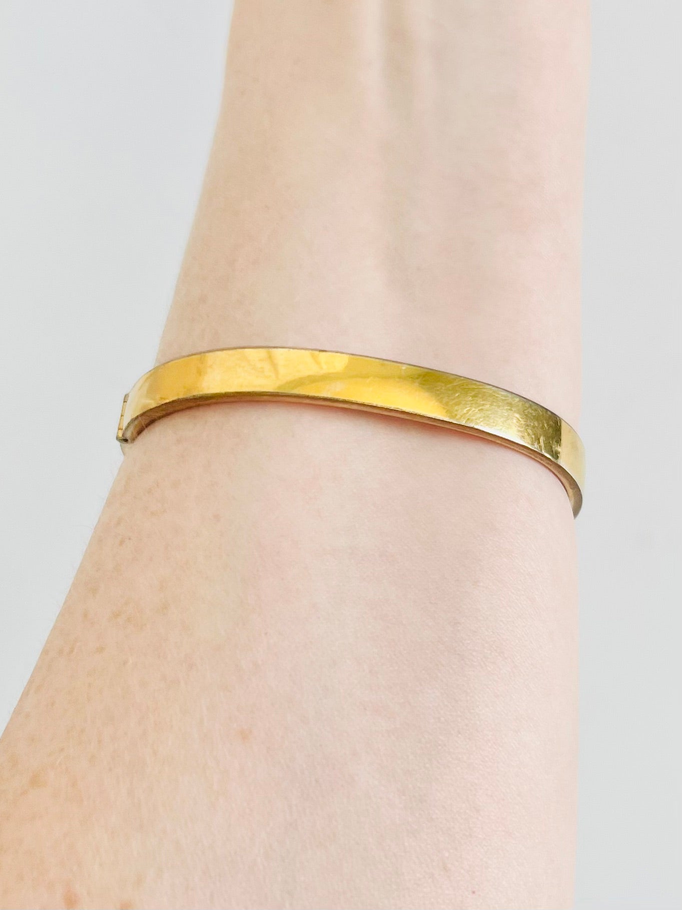 Vintage 14K G.F. Etched Gold Bangle Bracelet