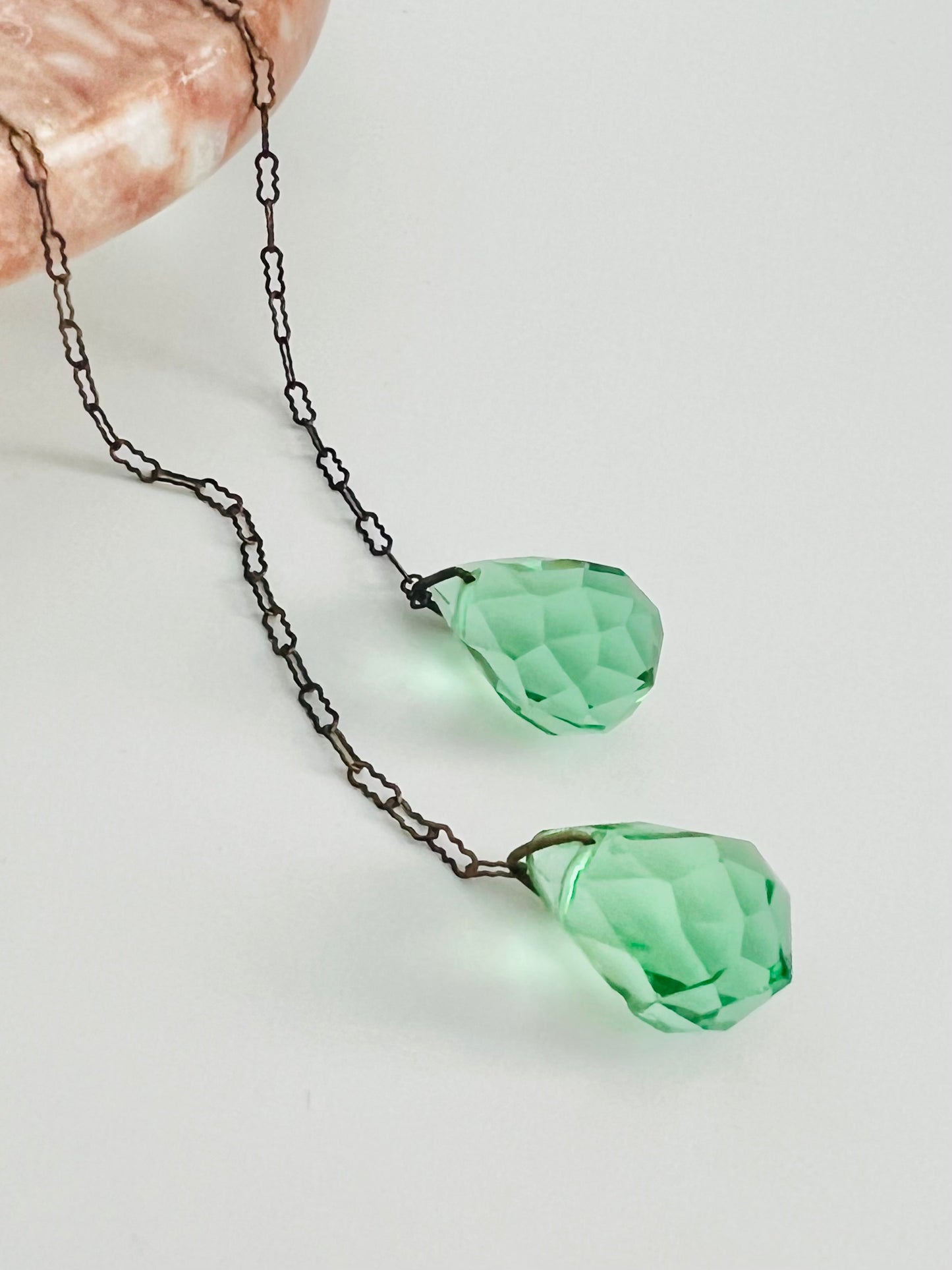 Art Deco Green Czech Faceted Glass Teardrop Lariat Necklace