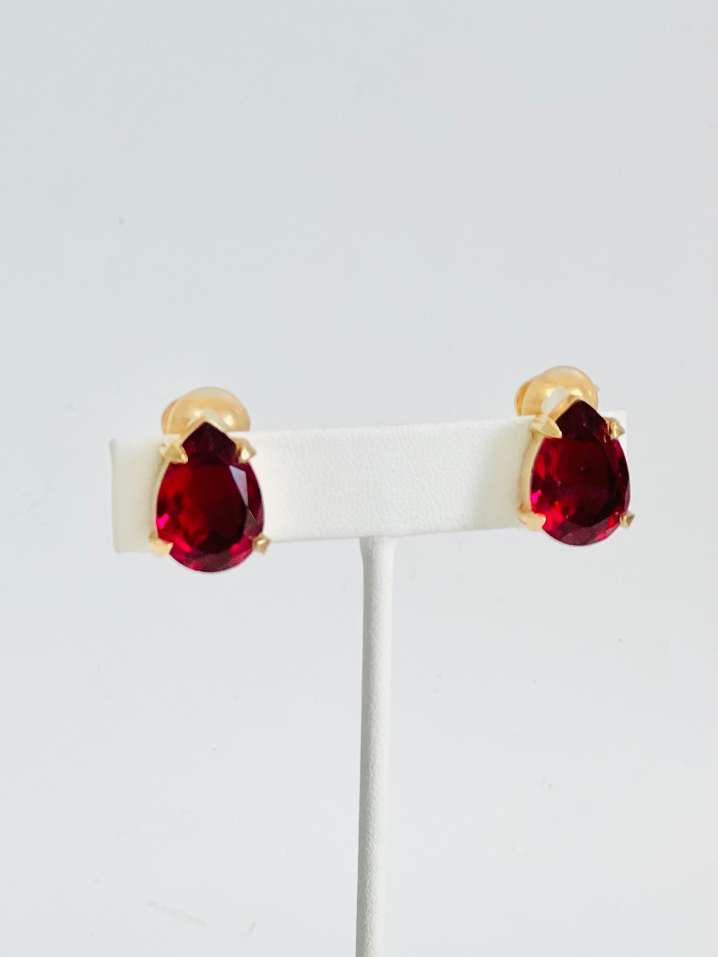 Vintage 1980s Christian Dior Fuchsia Pink Glass Teardrop Clip Earrings