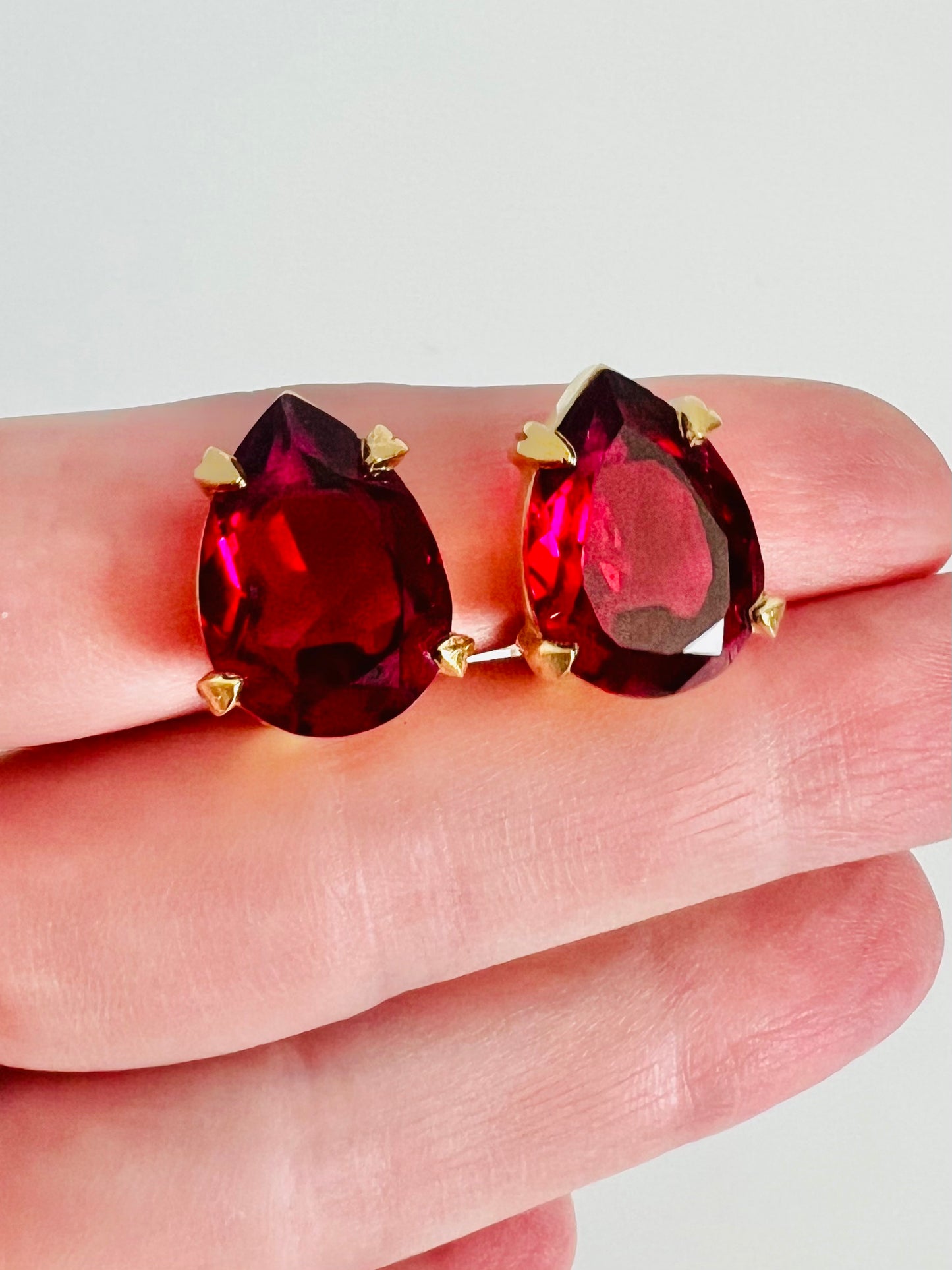 Vintage 1980s Christian Dior Fuchsia Pink Glass Teardrop Clip Earrings