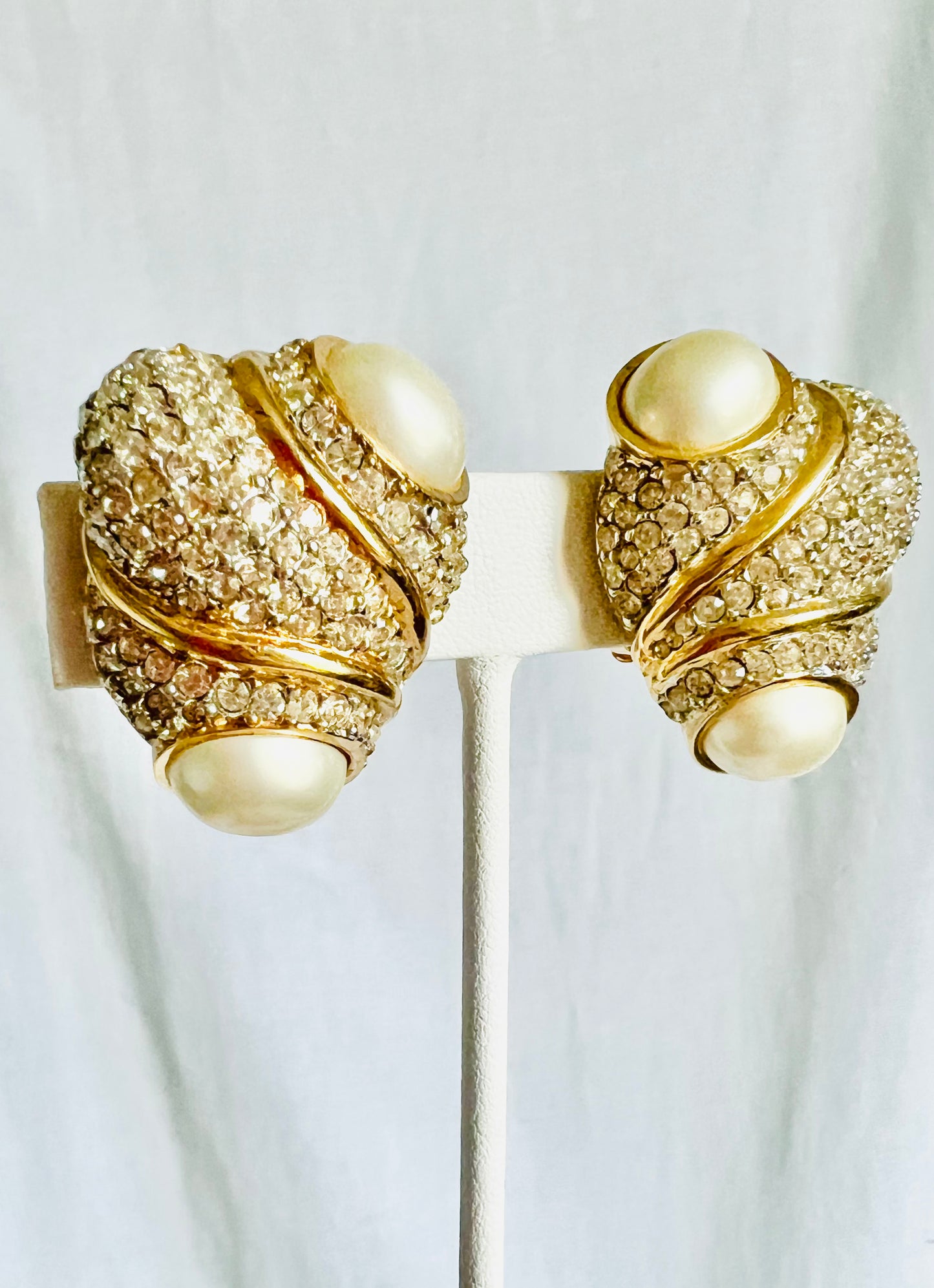 Vintage Ciner Baroque Pearl Pave Rhinestone Clip Earrings