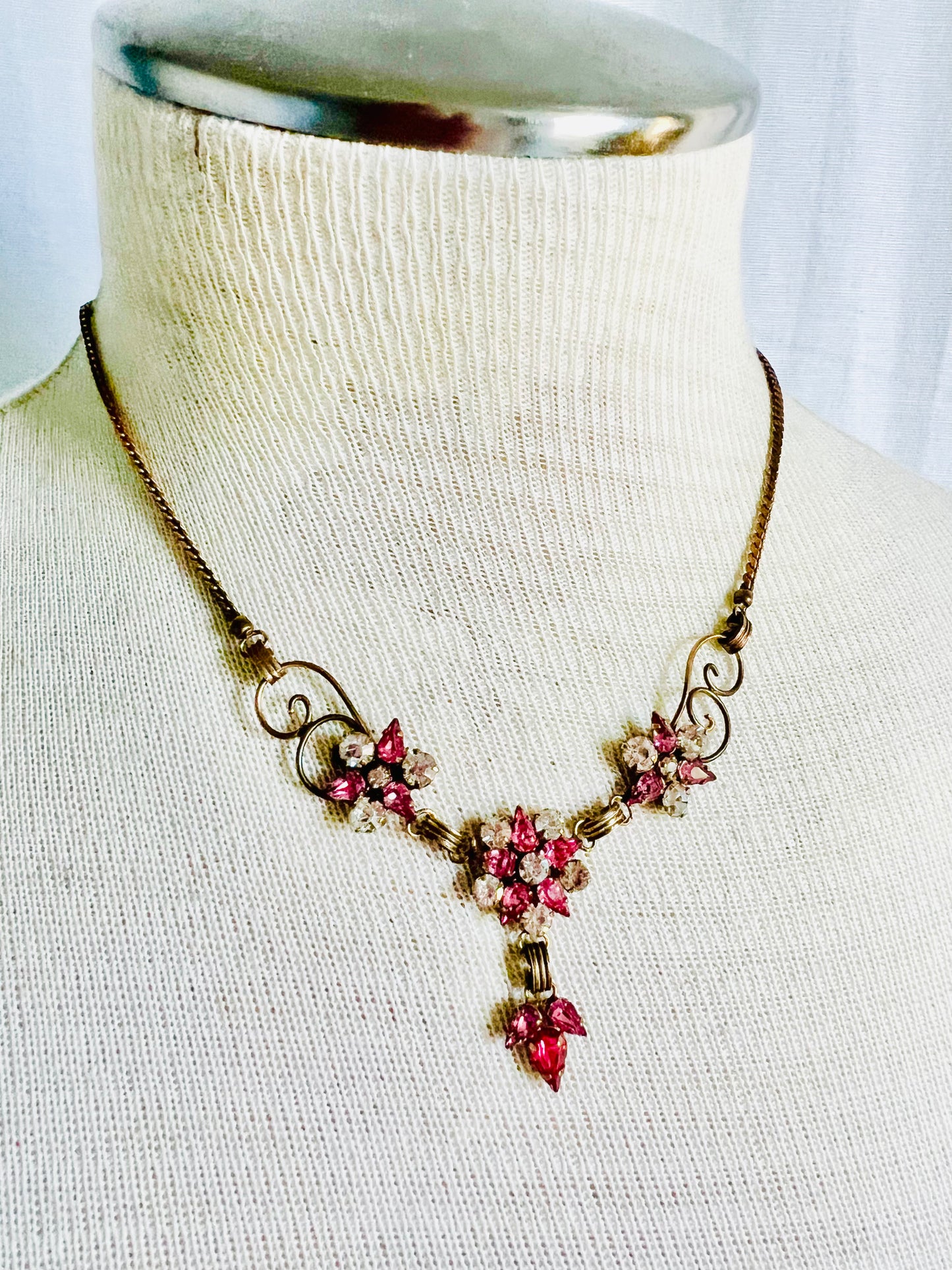 Vintage Star Art Pink Rhinestone Gold Filled Necklace