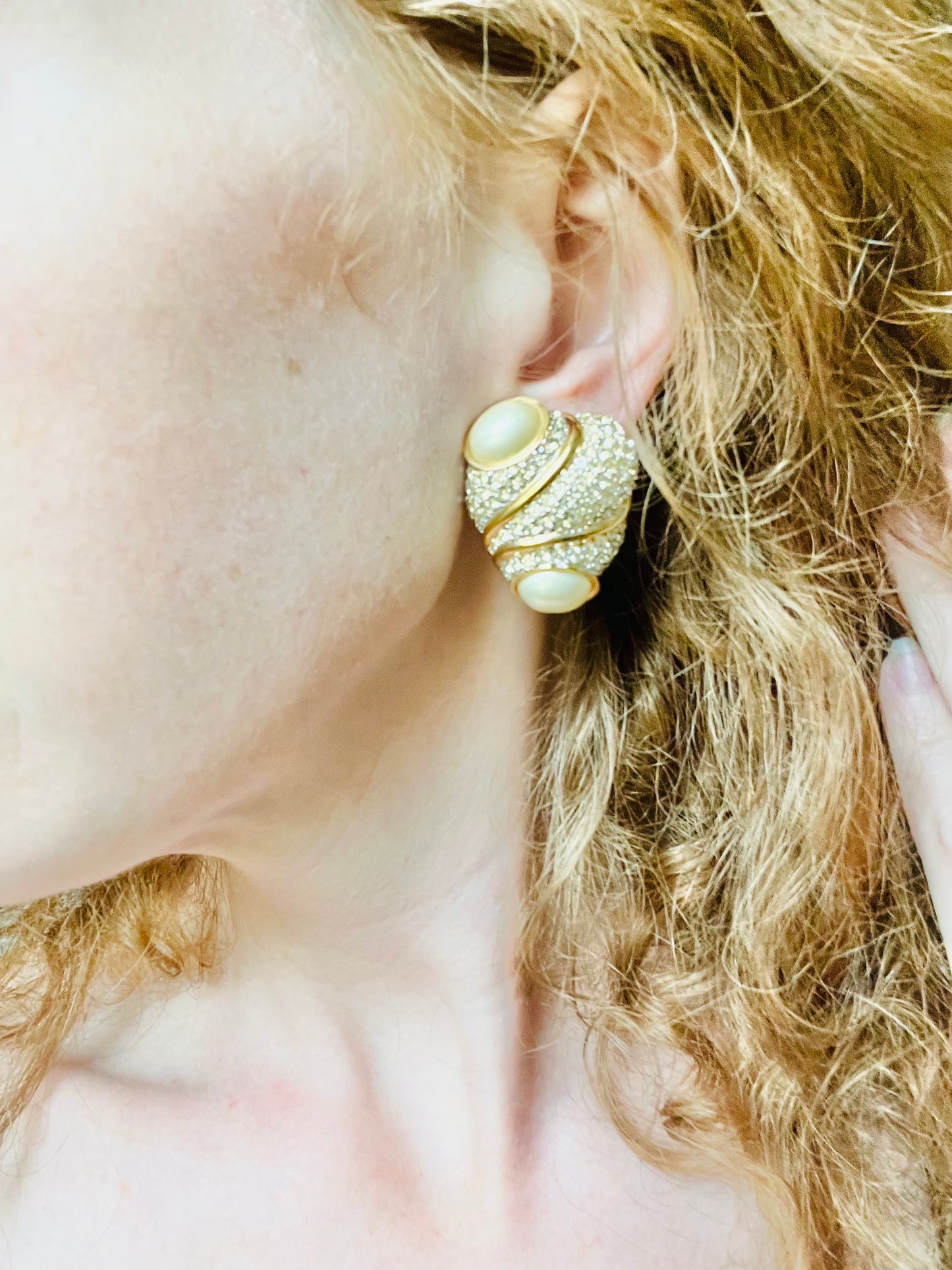 Vintage Ciner Baroque Pearl Pave Rhinestone Clip Earrings