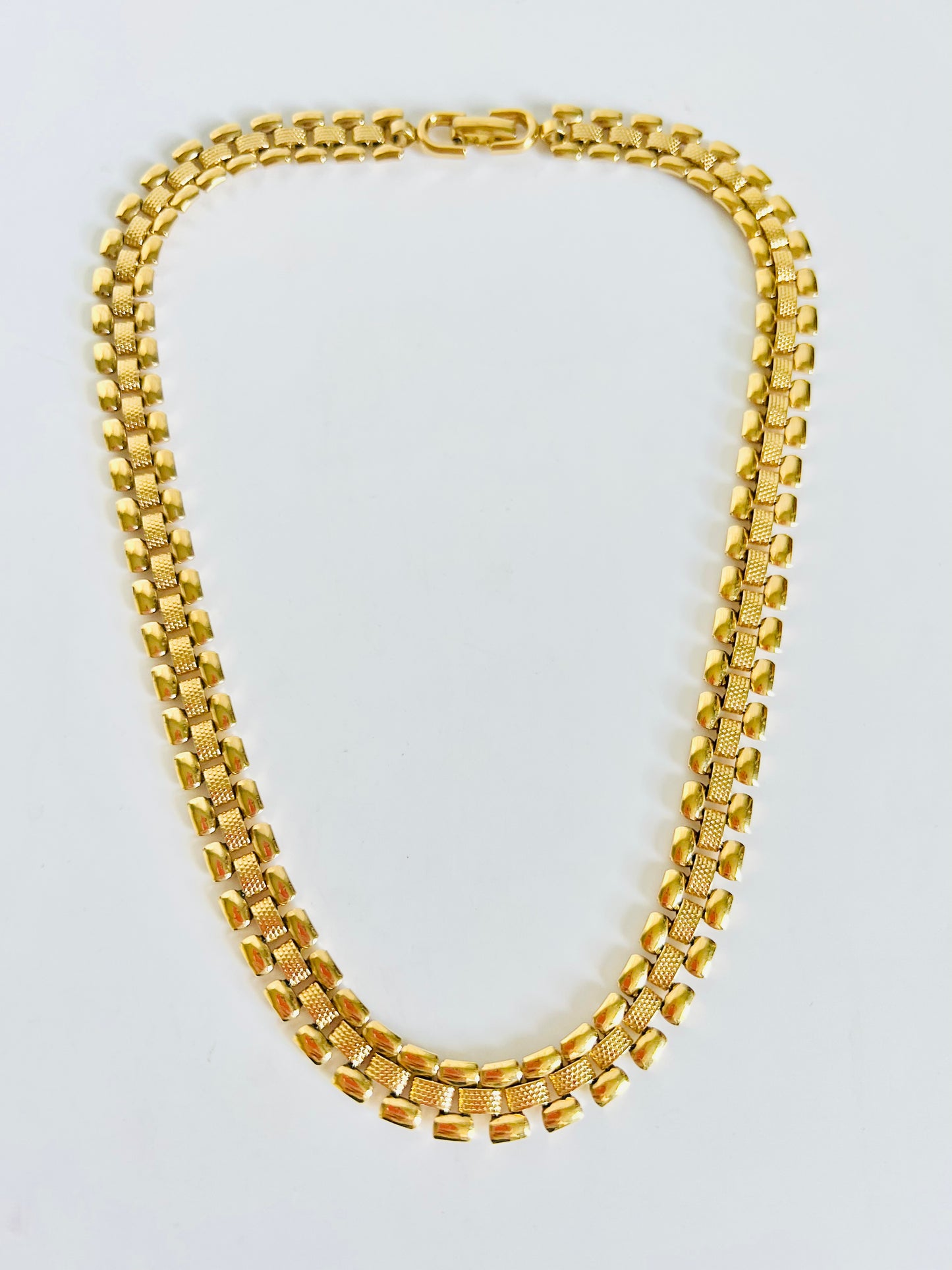 Vintage 1980s Monet Gold Plated Book Chain
