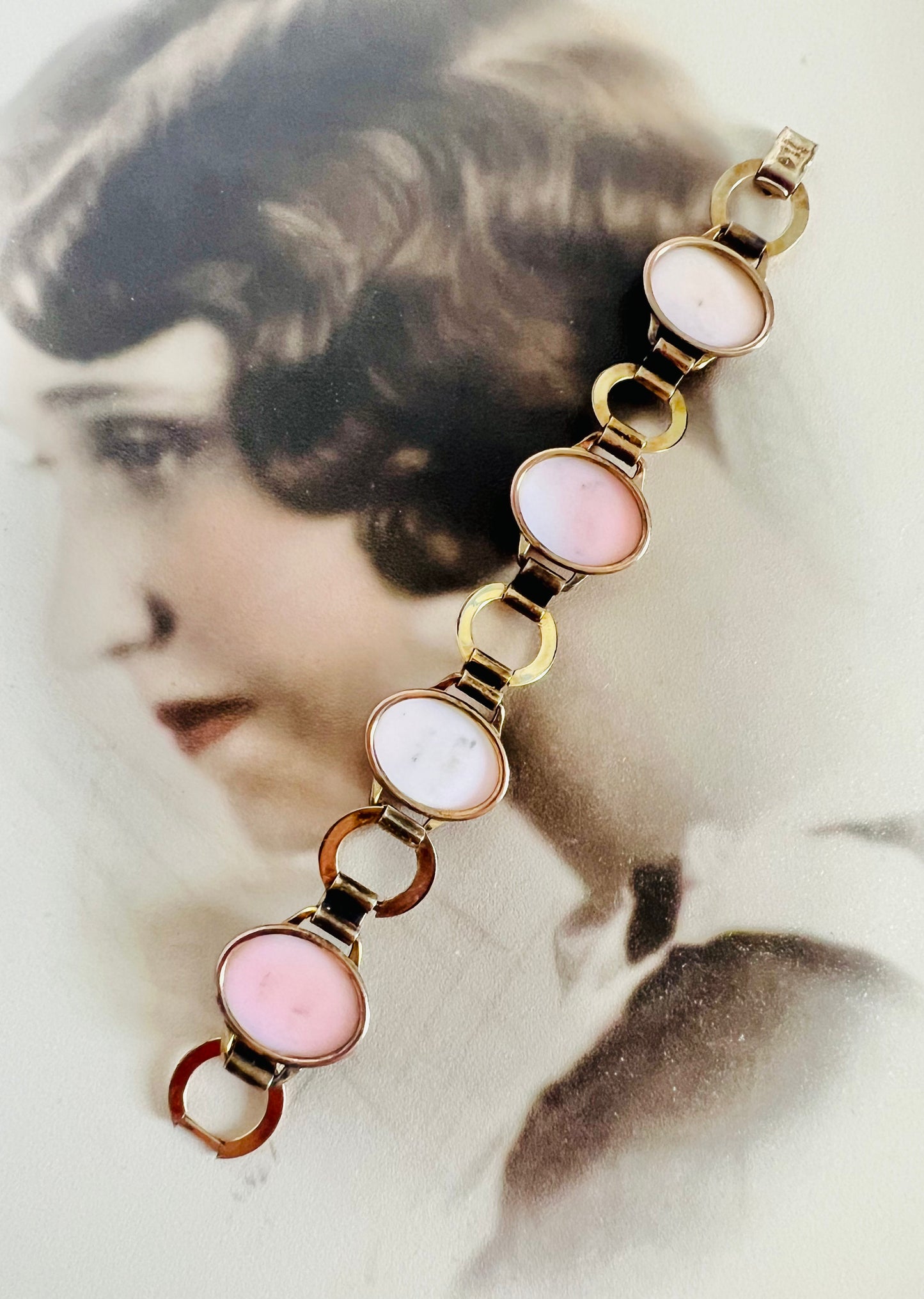 Hand Carved 1940s Shell Cameo Gold Filled Link Bracelet
