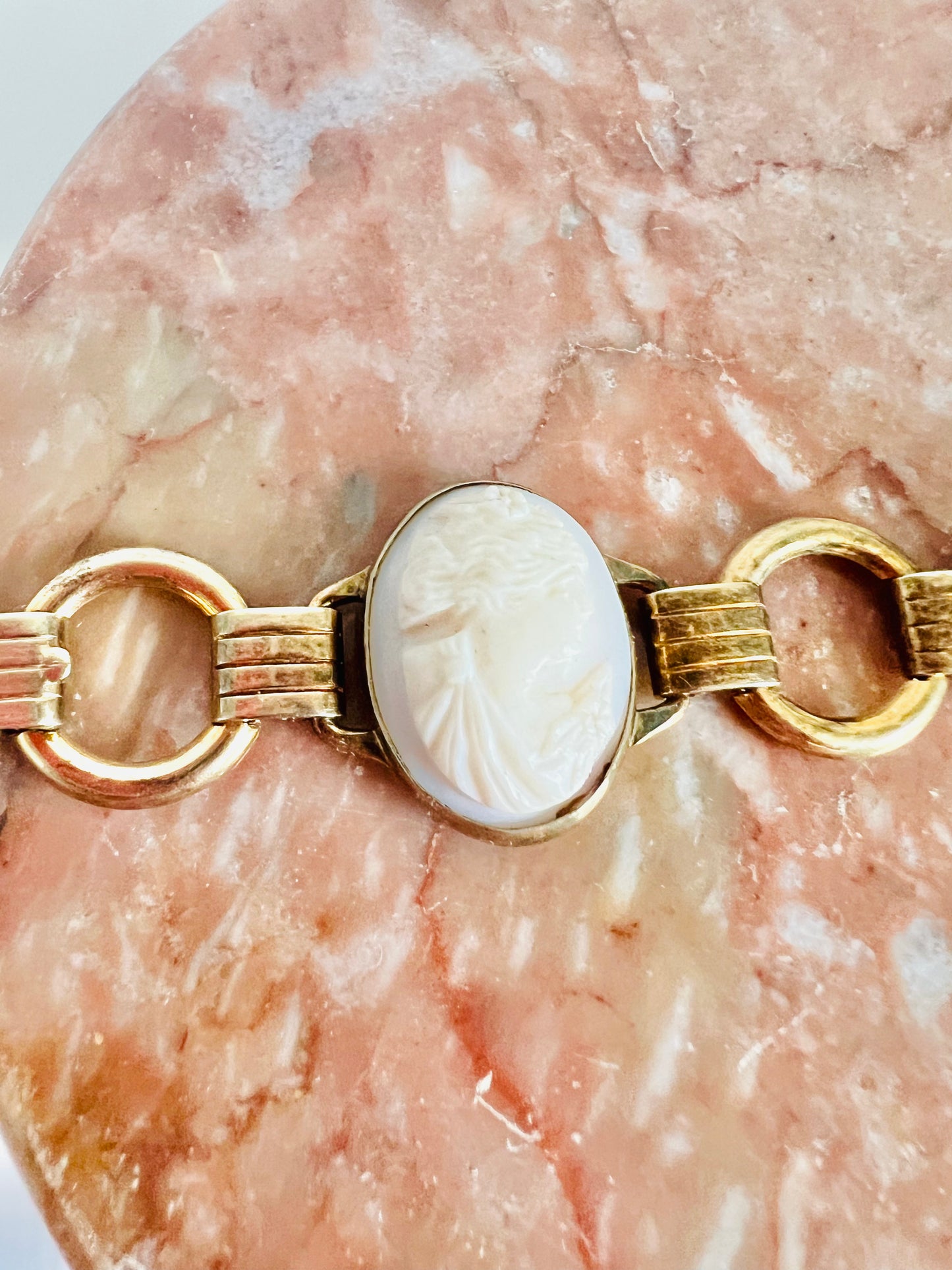 Hand Carved 1940s Shell Cameo Gold Filled Link Bracelet