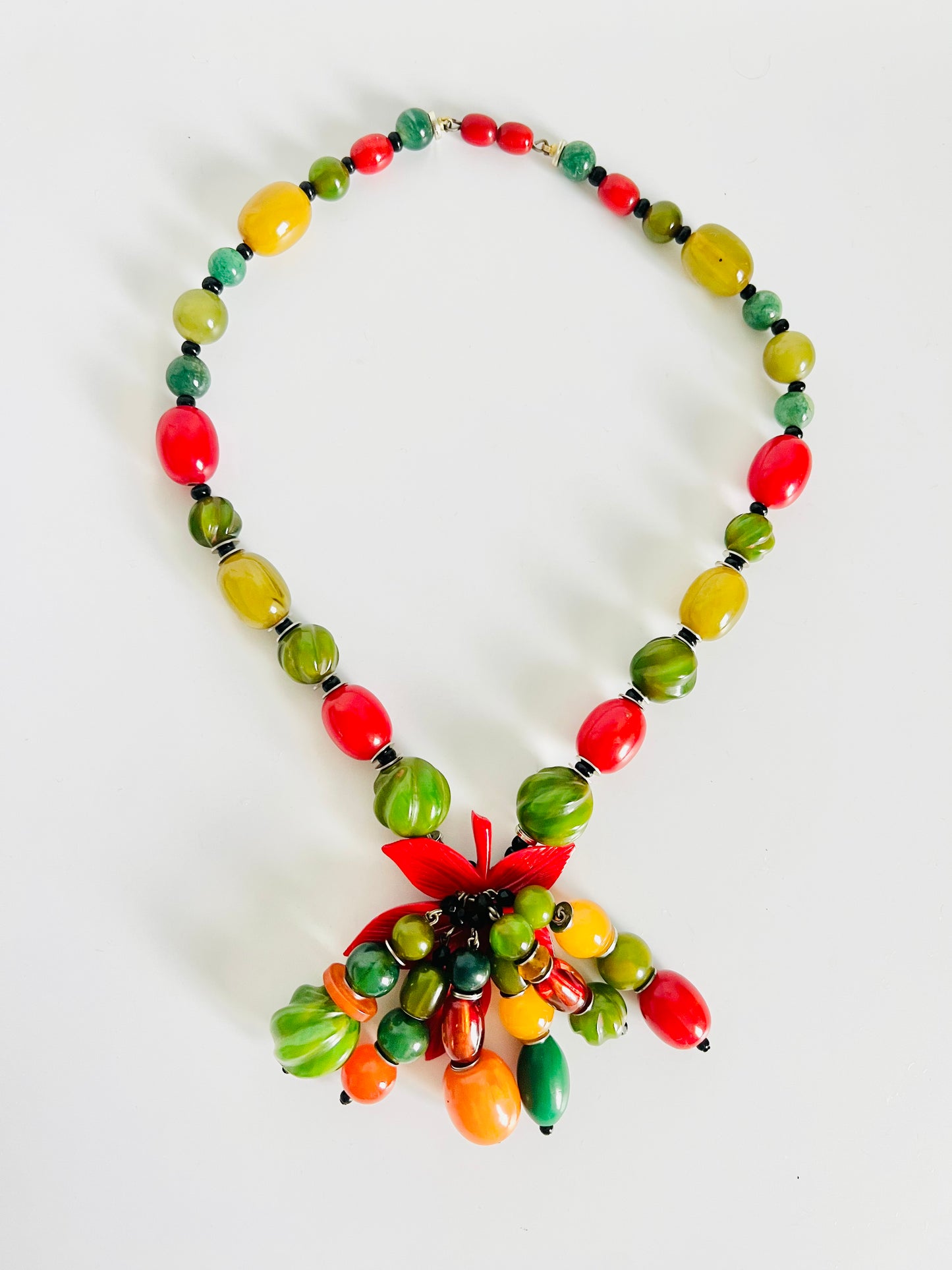 Vibrant Vintage Early 1980s Plastic Party Necklace