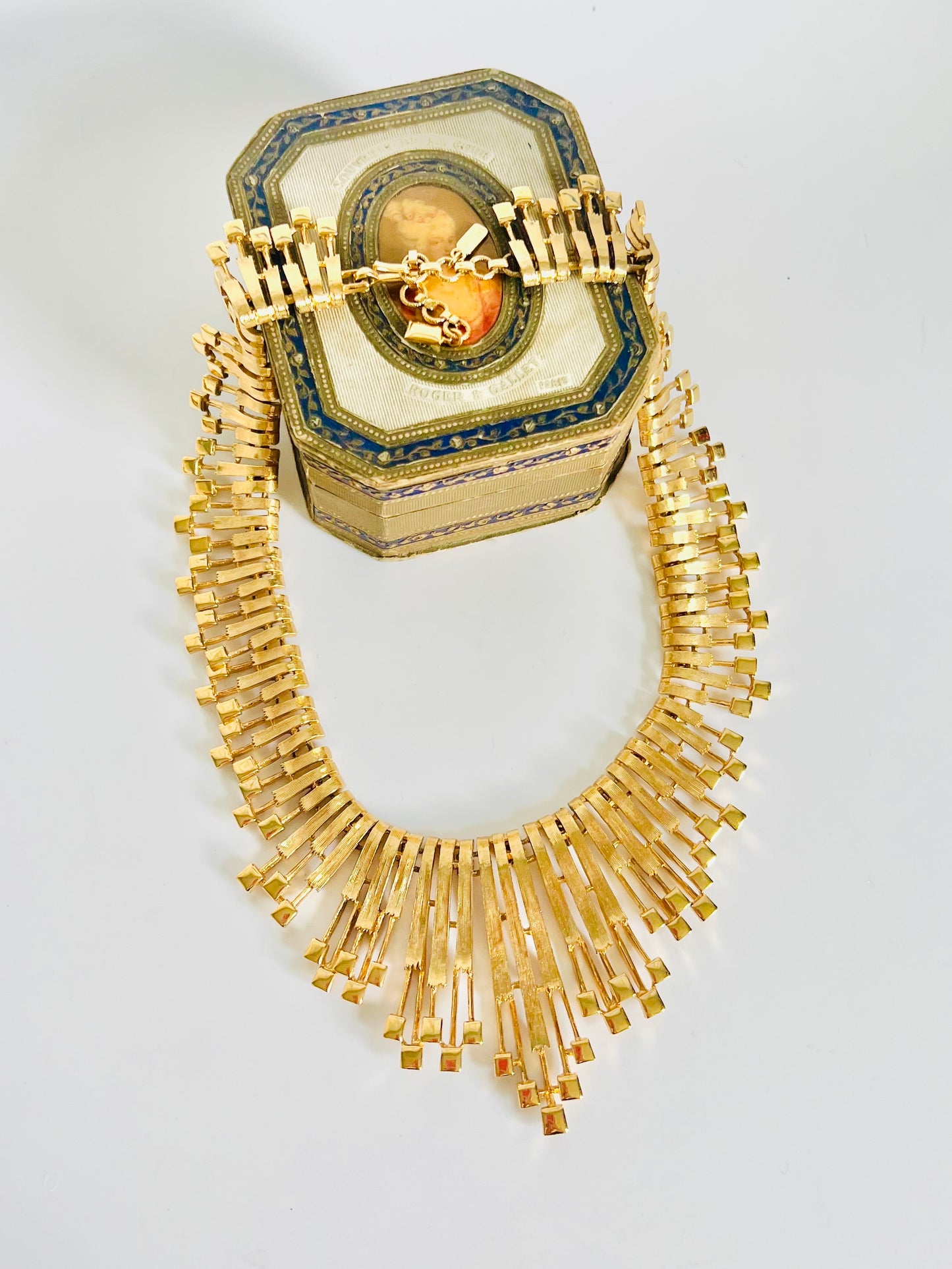 Vintage 1970s Monet Fantessa Gold Statement Necklace