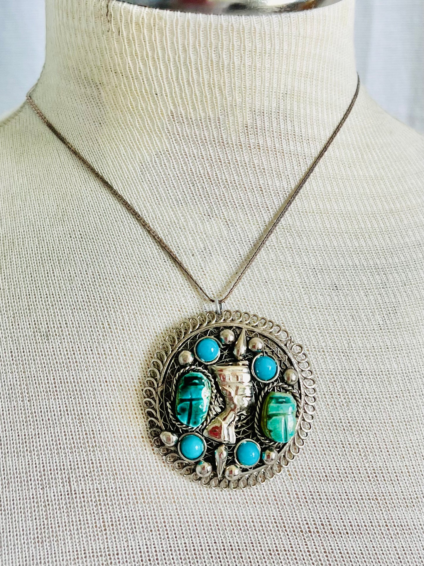 Vintage Egyptian Revival Scarab Nefertiti Filigree Pendant Necklace