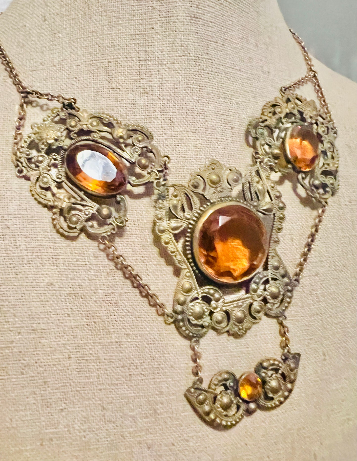 Art Deco 1920s Festoon Czech Glass Necklace