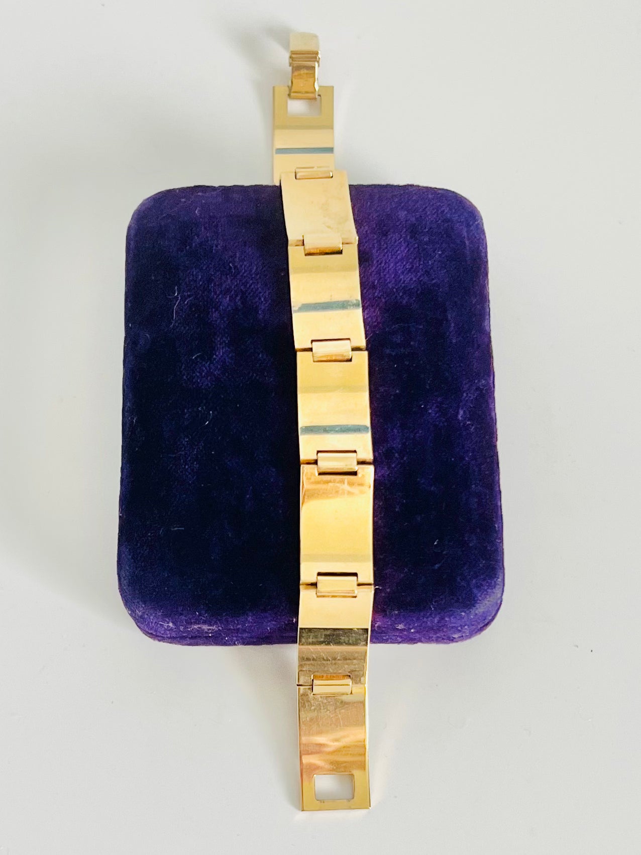 Vintage Gold 1970s Scalloped Link Anson Bracelet