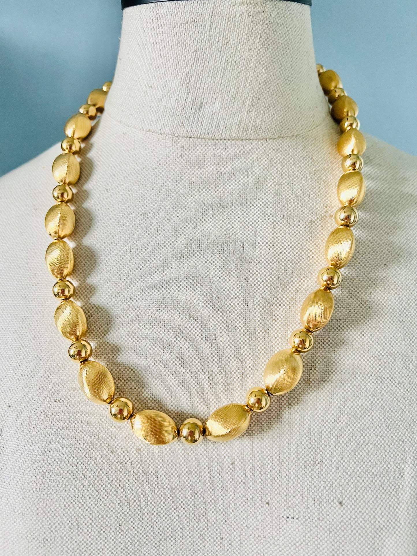 Vintage 1960s Brushed Gold Oval Bead Necklace