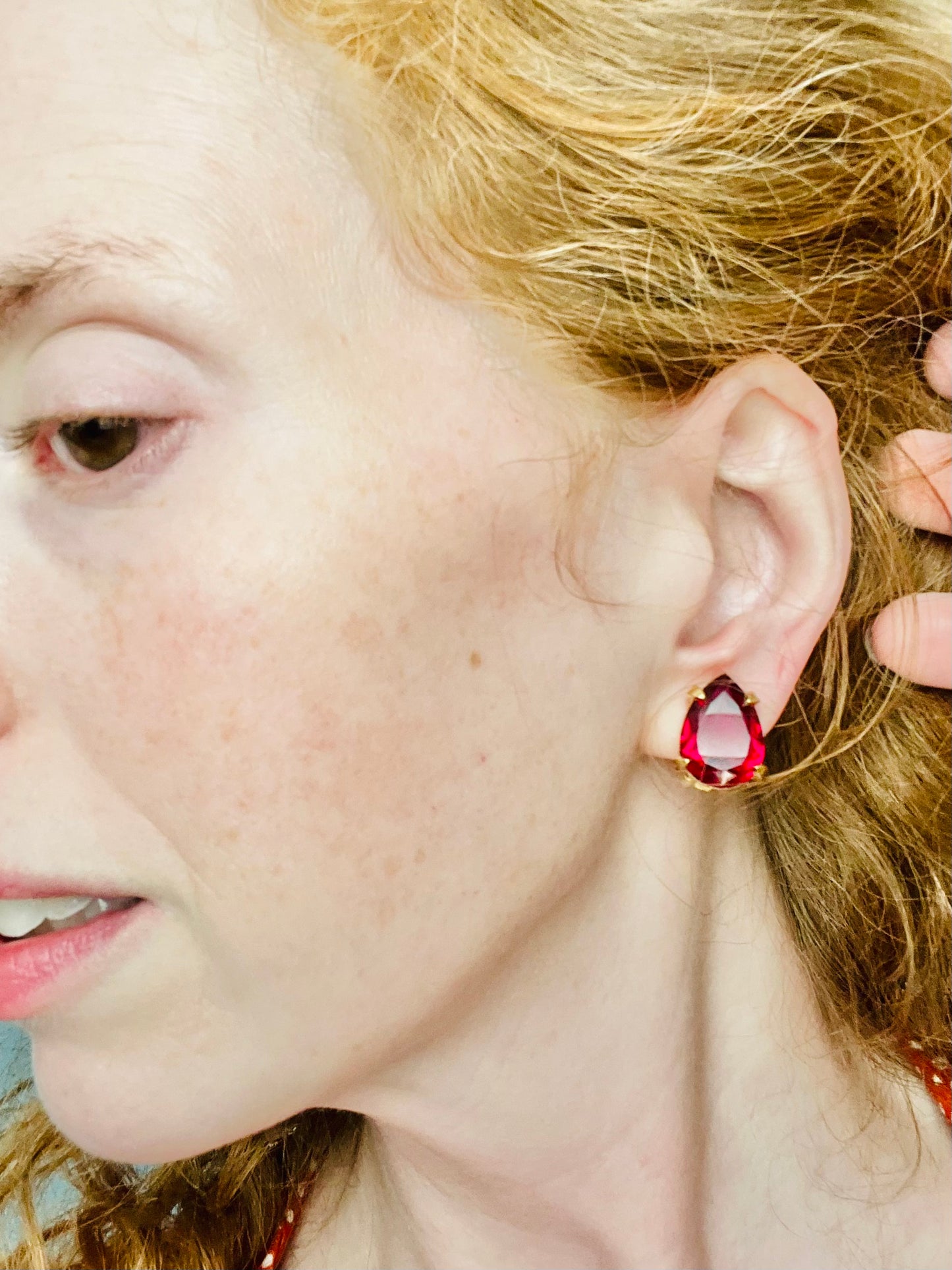 Vintage 1980s Christian Dior Fuchsia Pink Glass Teardrop Clip Earrings