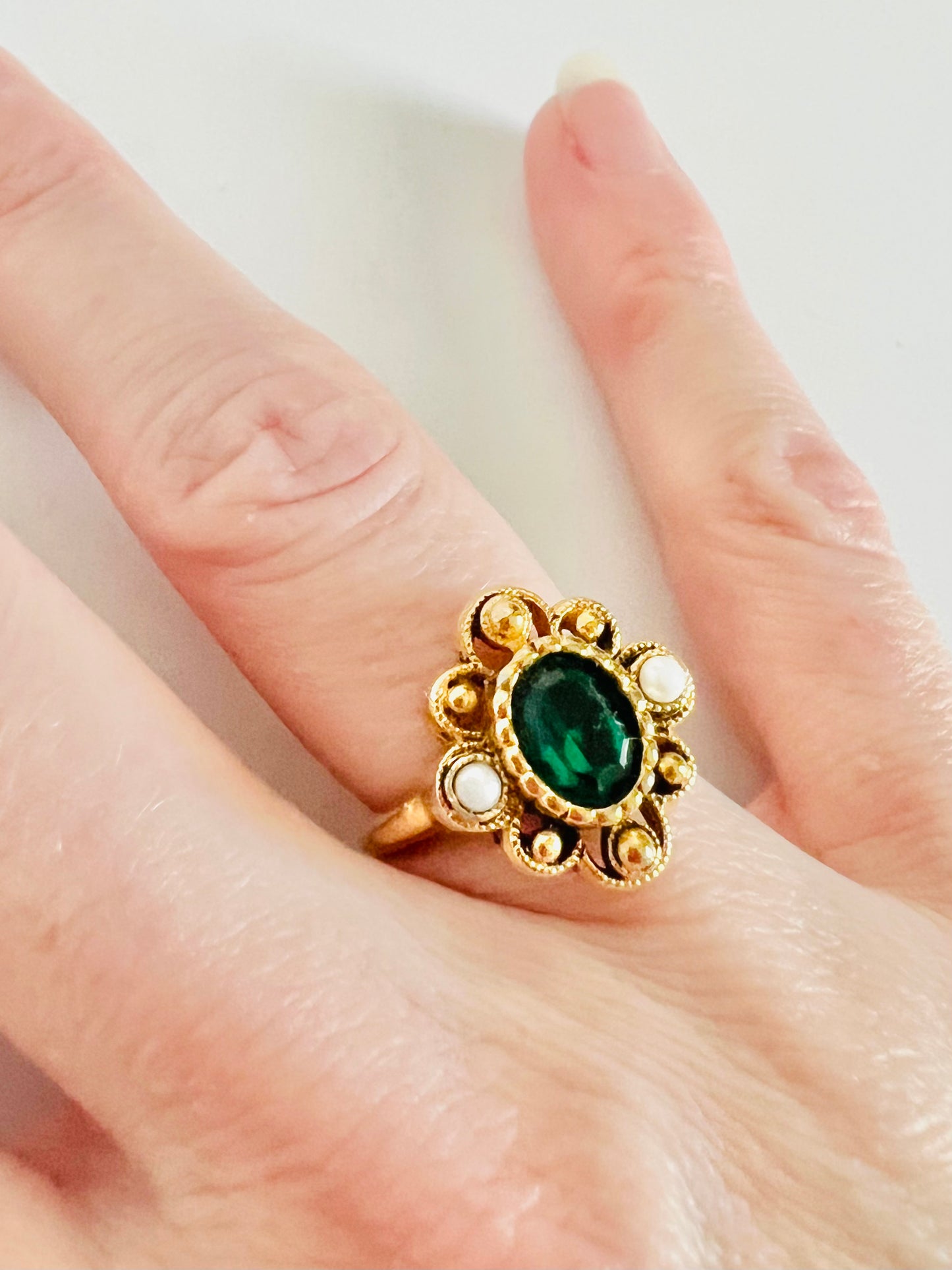 Vintage Avon Green Glass and Faux Pearl Ring