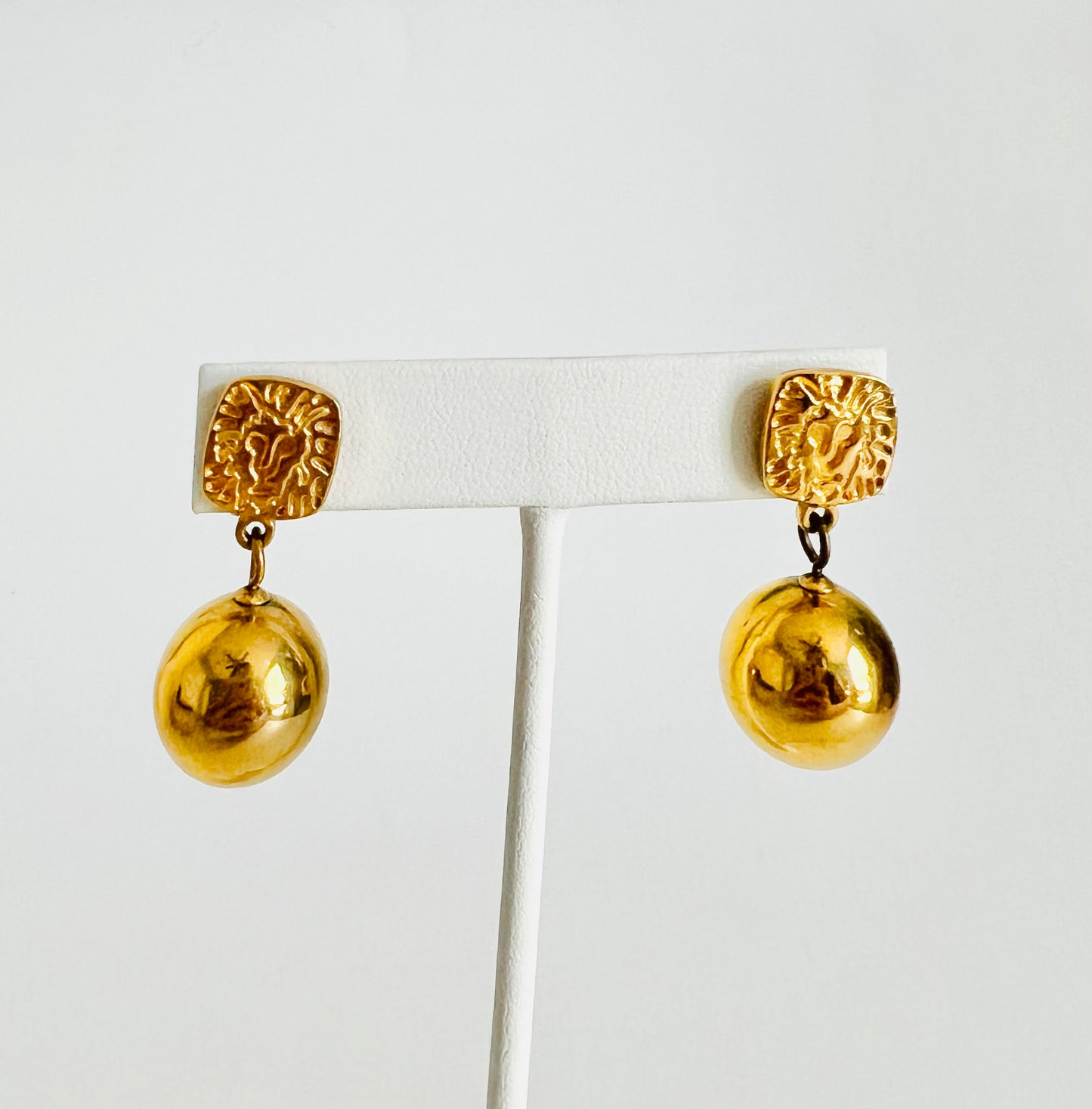 Vintage 1980s Anne Klein Style Gold Lion Earrings