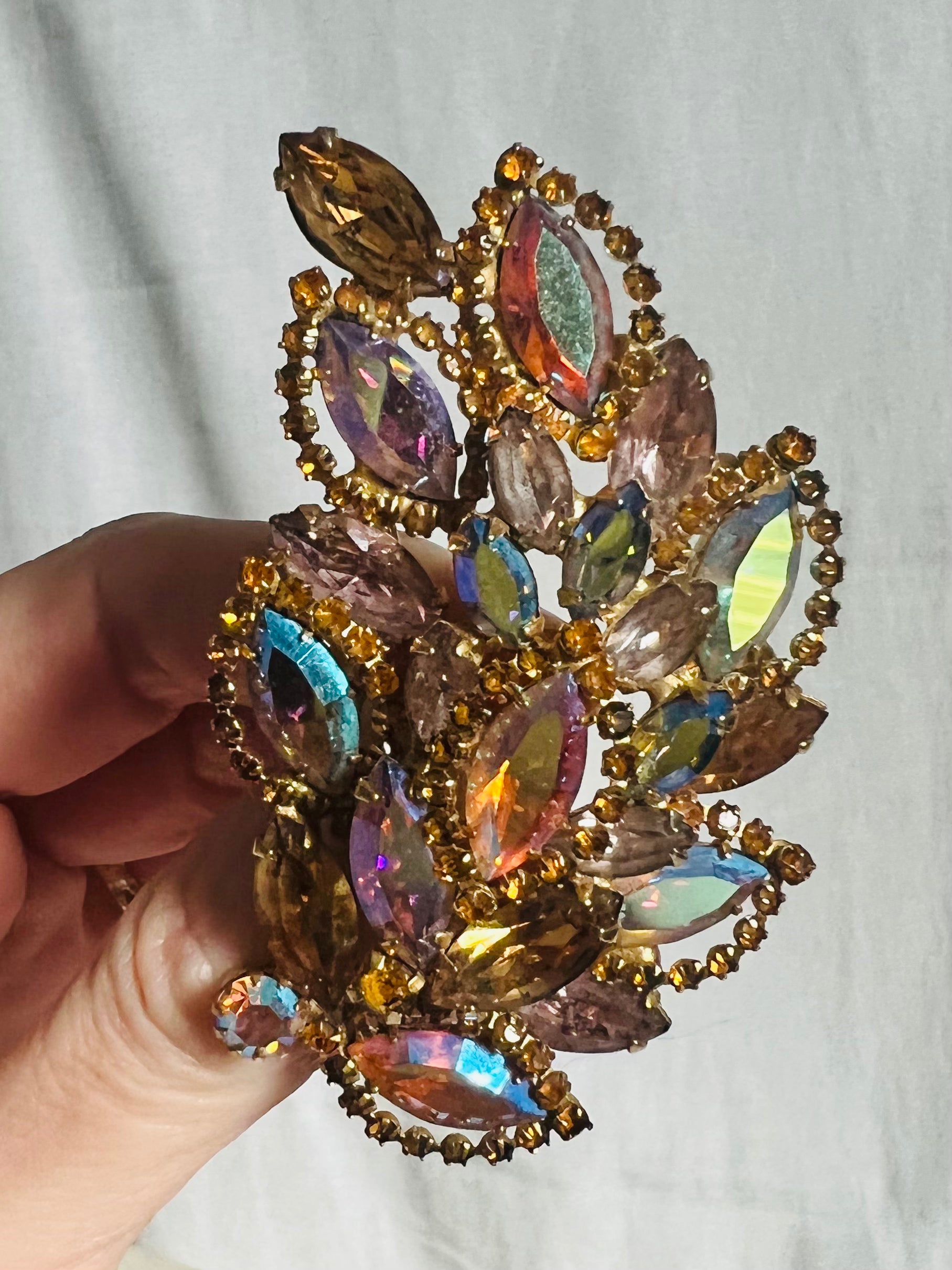 Vintage 2025 rhinestone brooches